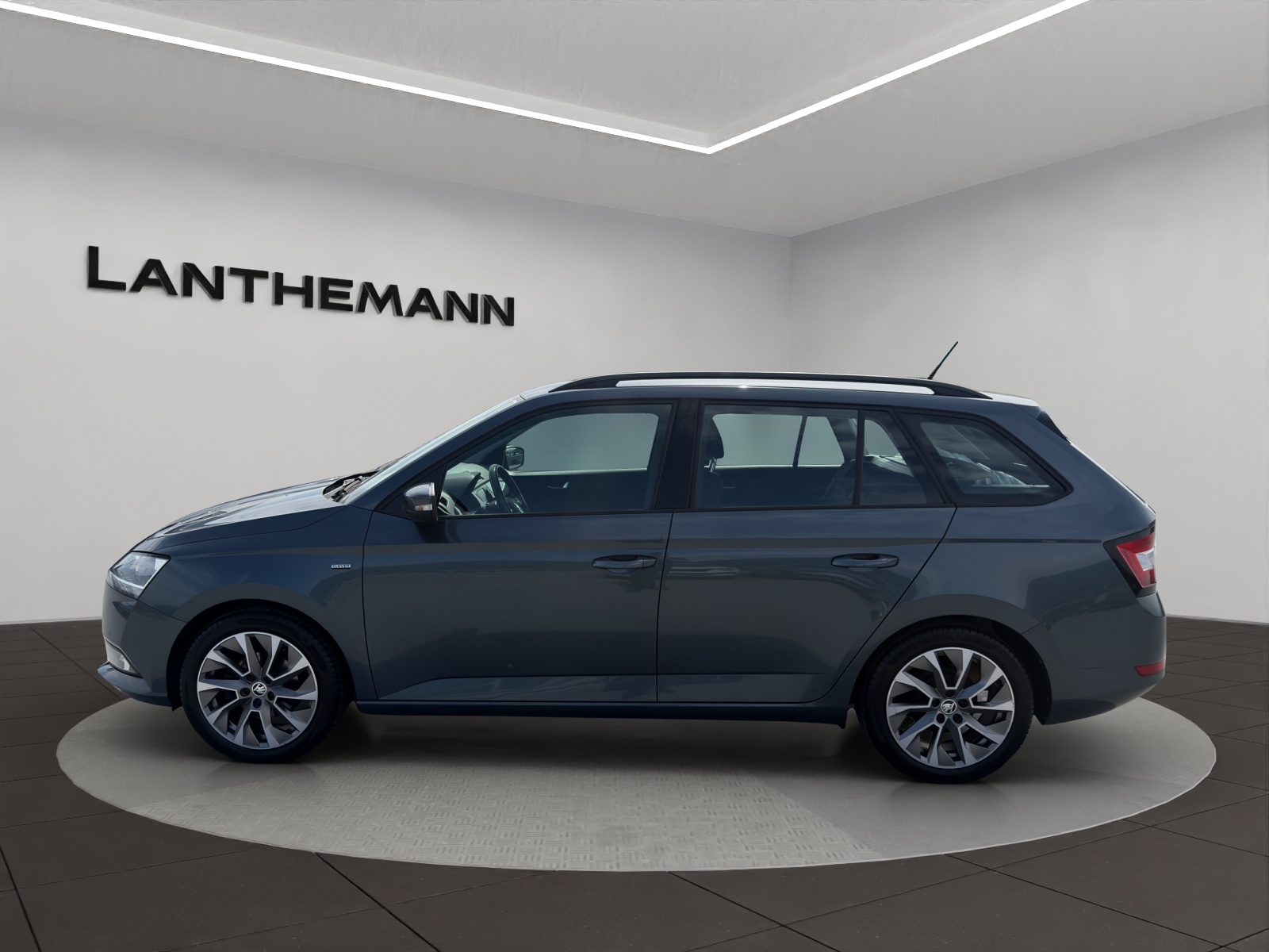 SKODA Fabia 1.0 TSI Ambition-showroom-element-1