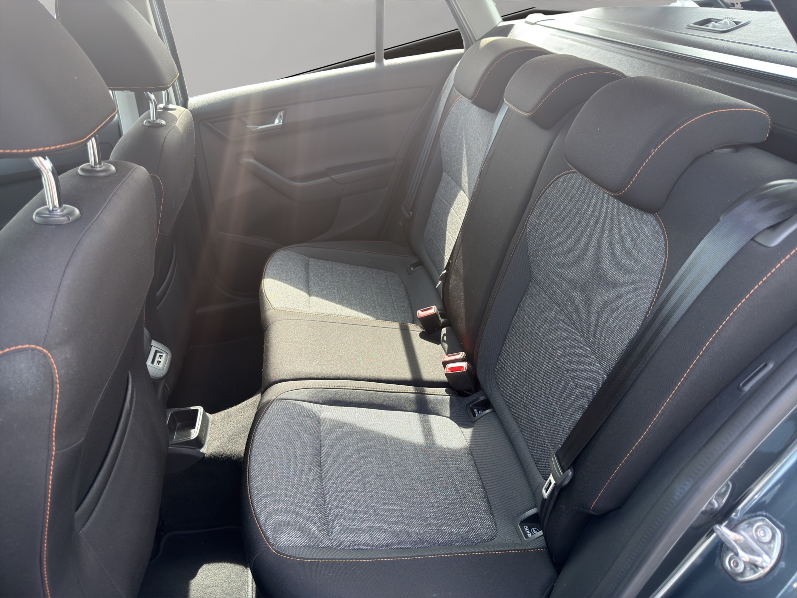 SKODA Fabia 1.0 TSI Ambition-image-13