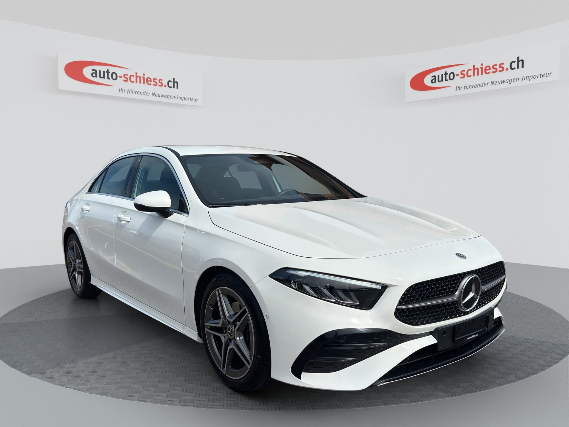 MERCEDES-BENZ A 200 7G-DCT AMG-LINE-image-0