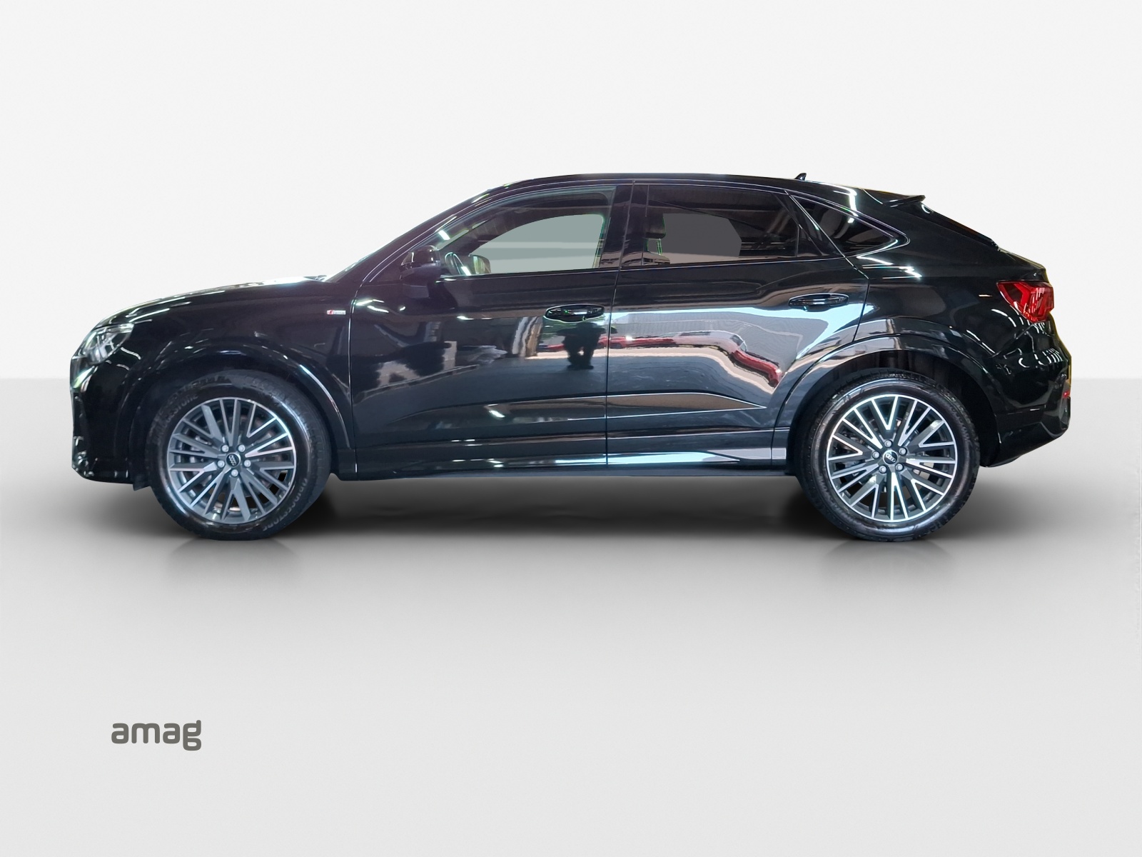 AUDI Q3 Sportback 45 TFSI S line quattro S-tronic-image-1