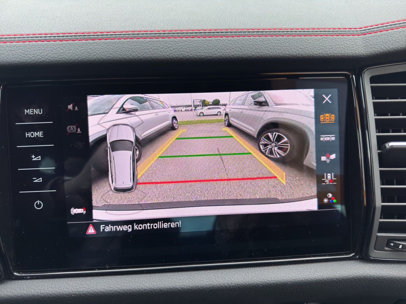 SKODA Kodiaq 2.0 TSI 4x4 RS-image-15