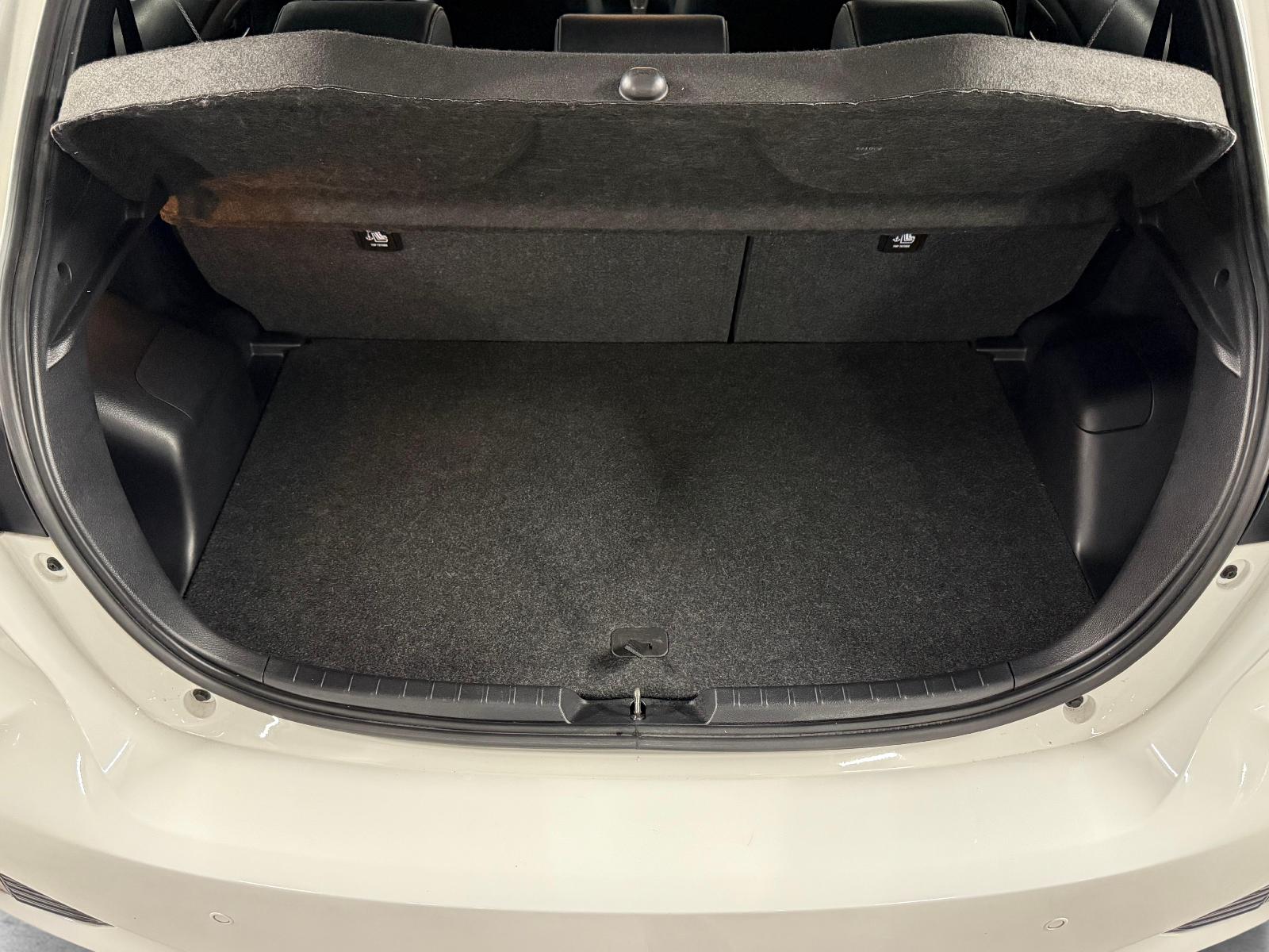 TOYOTA Yaris 1.5 VVT-i HSD GR-S-image-11