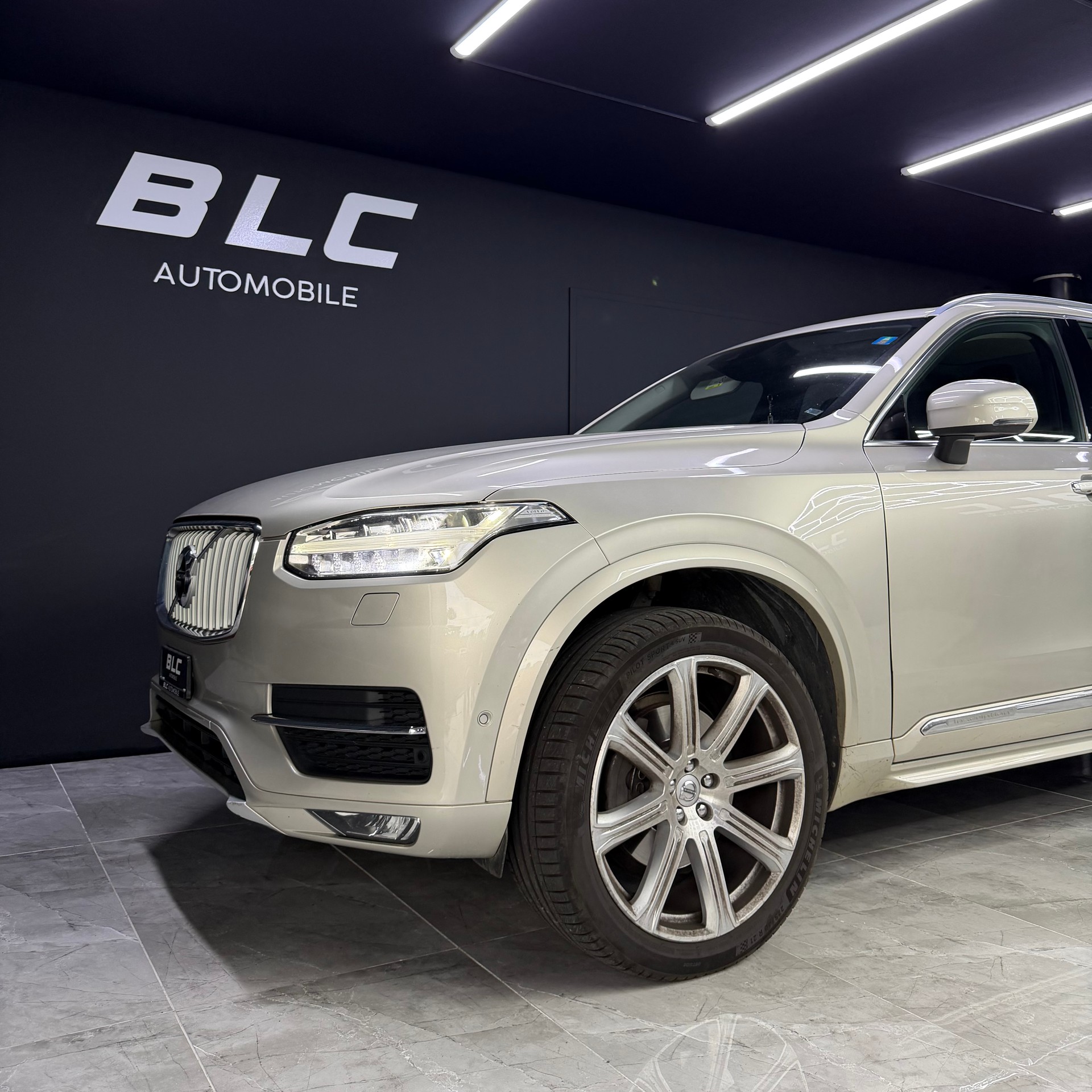 VOLVO XC90 D5 AWD Inscription Geartronic-image-1