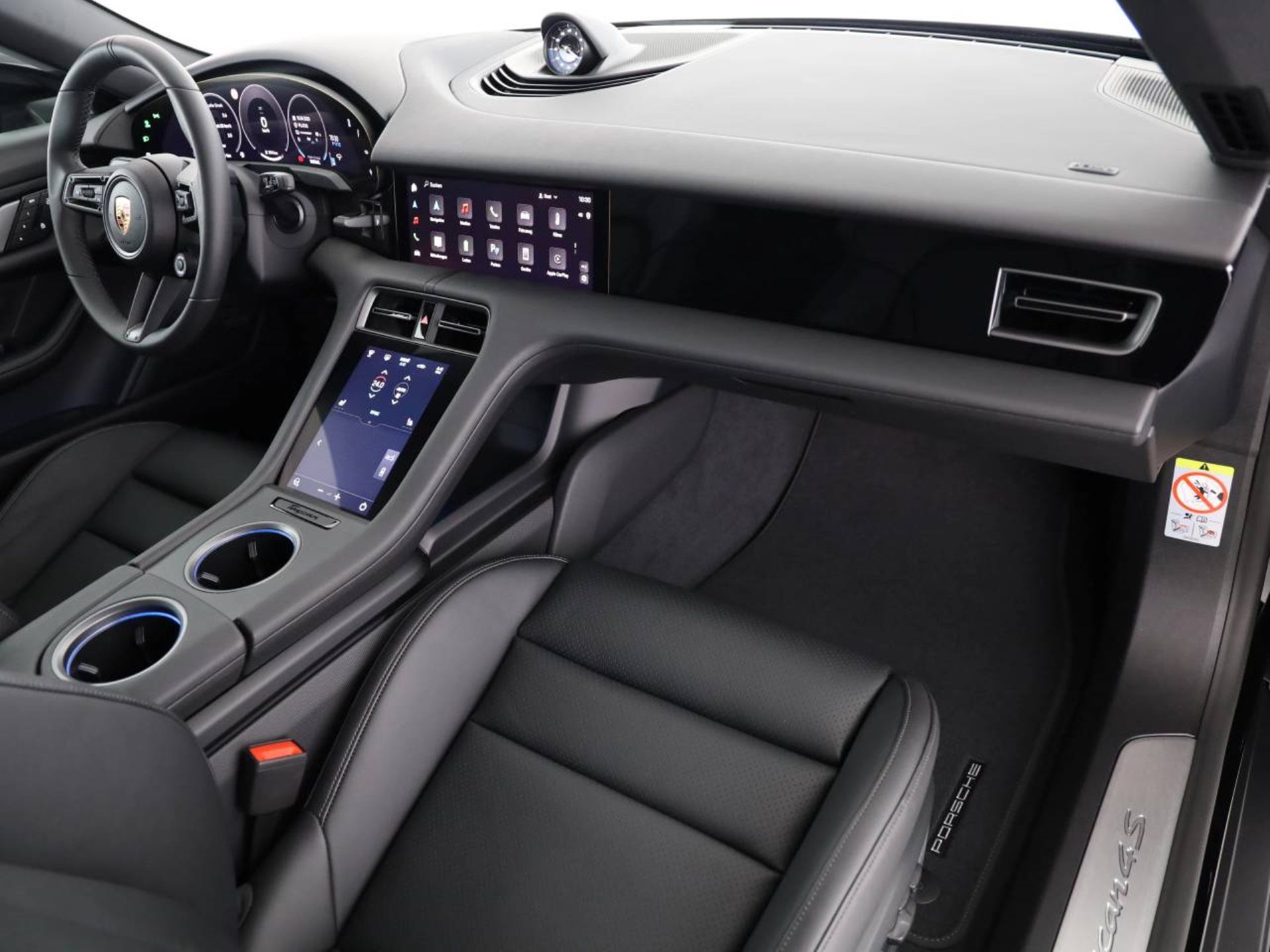 PORSCHE Taycan 4S Cross Turismo-image-13