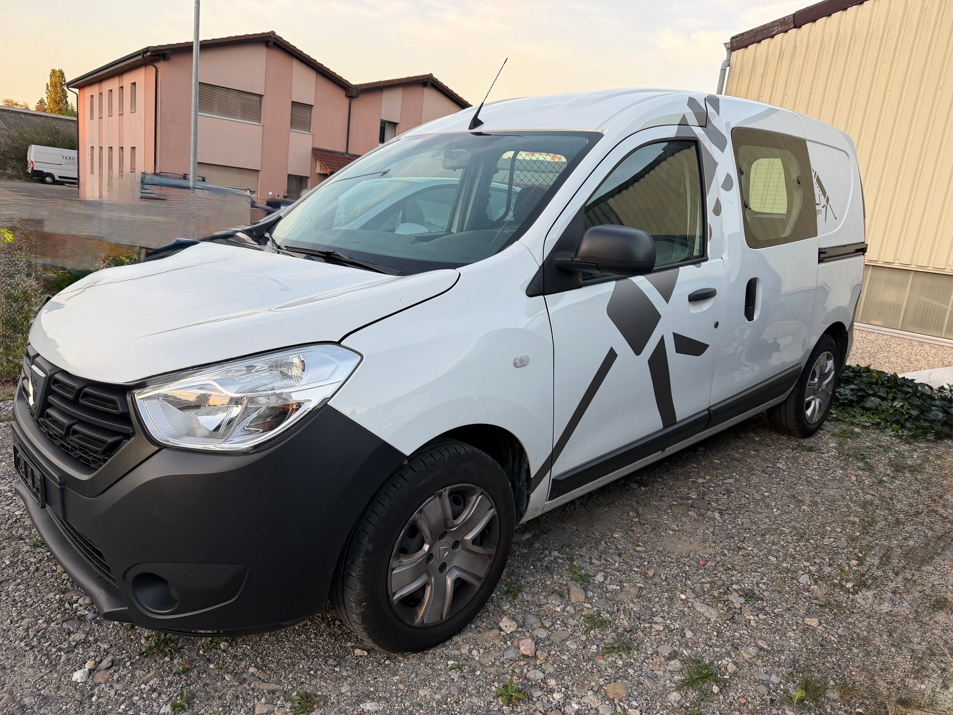 DACIA Dokker Van TCe 100 PF Unlimited-image-1