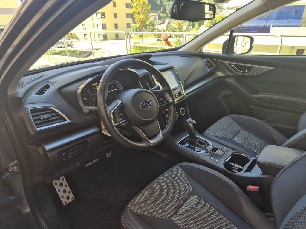 SUBARU XV 2.0i e-Boxer Swiss Plus-image-4