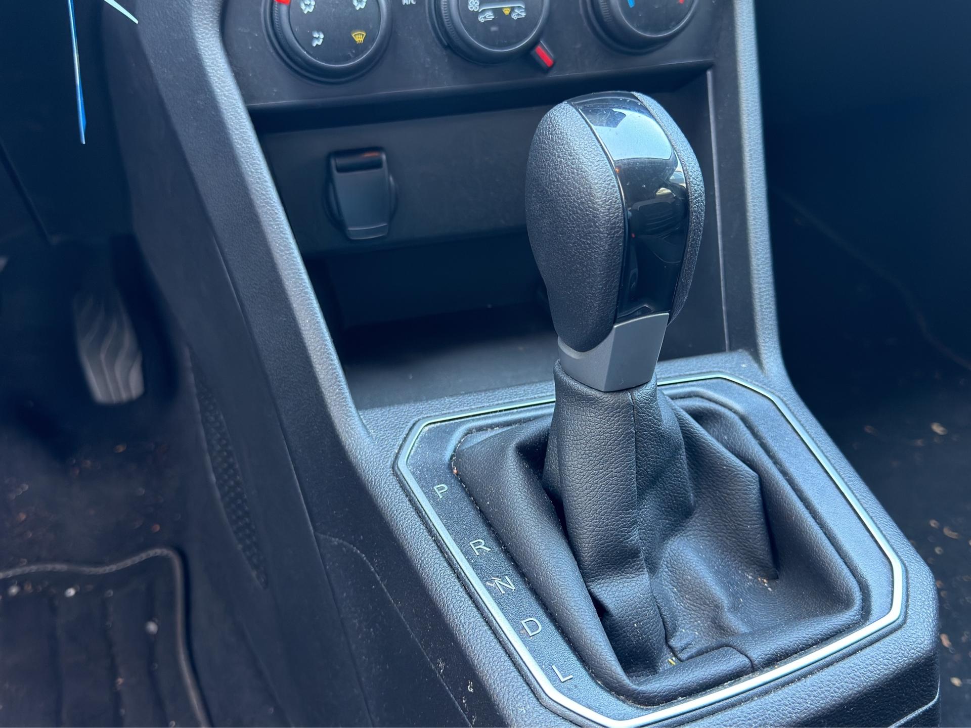DACIA Sandero Stepway TCe 90 Expression CVT-image-19
