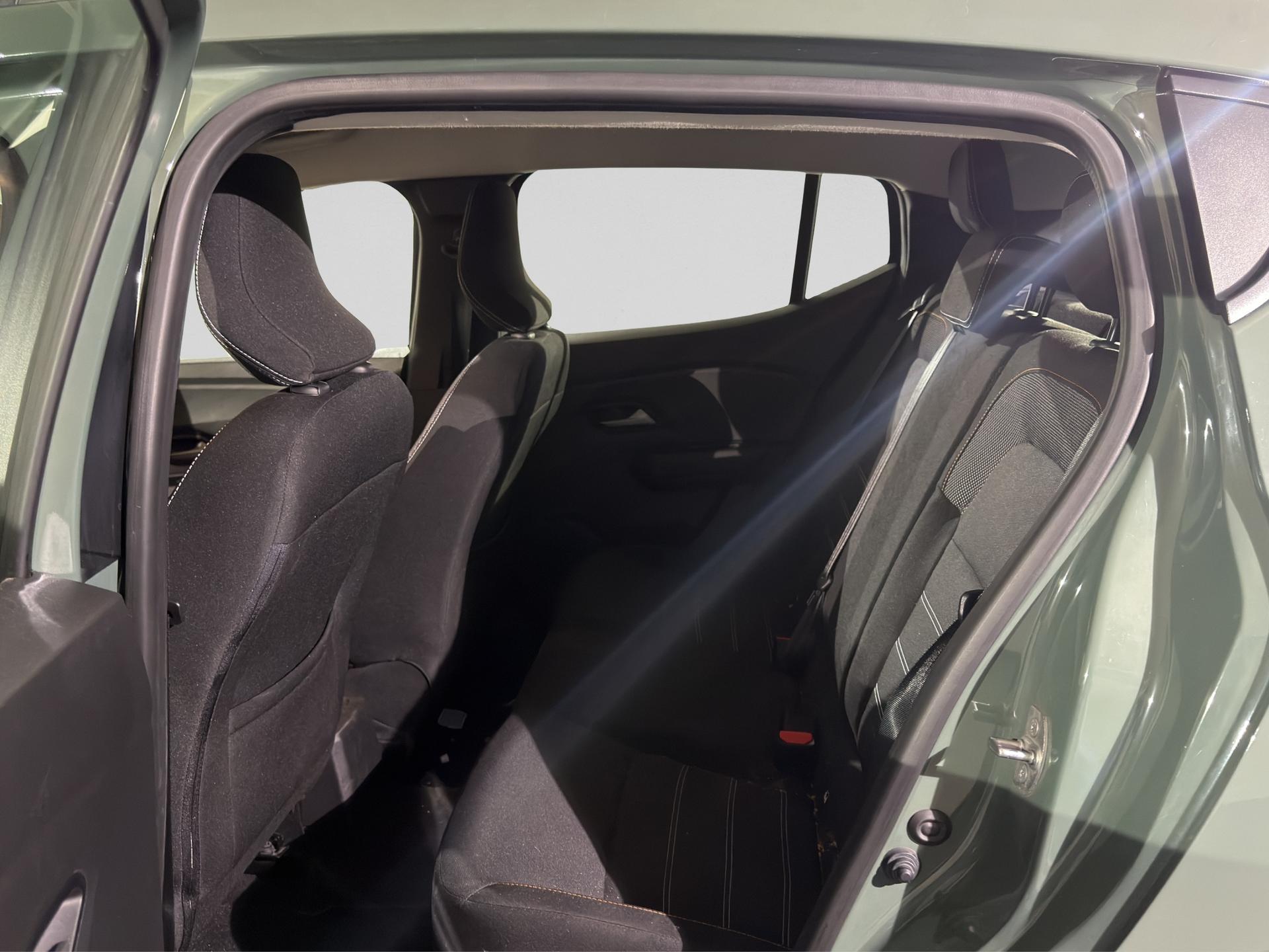 DACIA Sandero Stepway TCe 90 Expression CVT-image-14