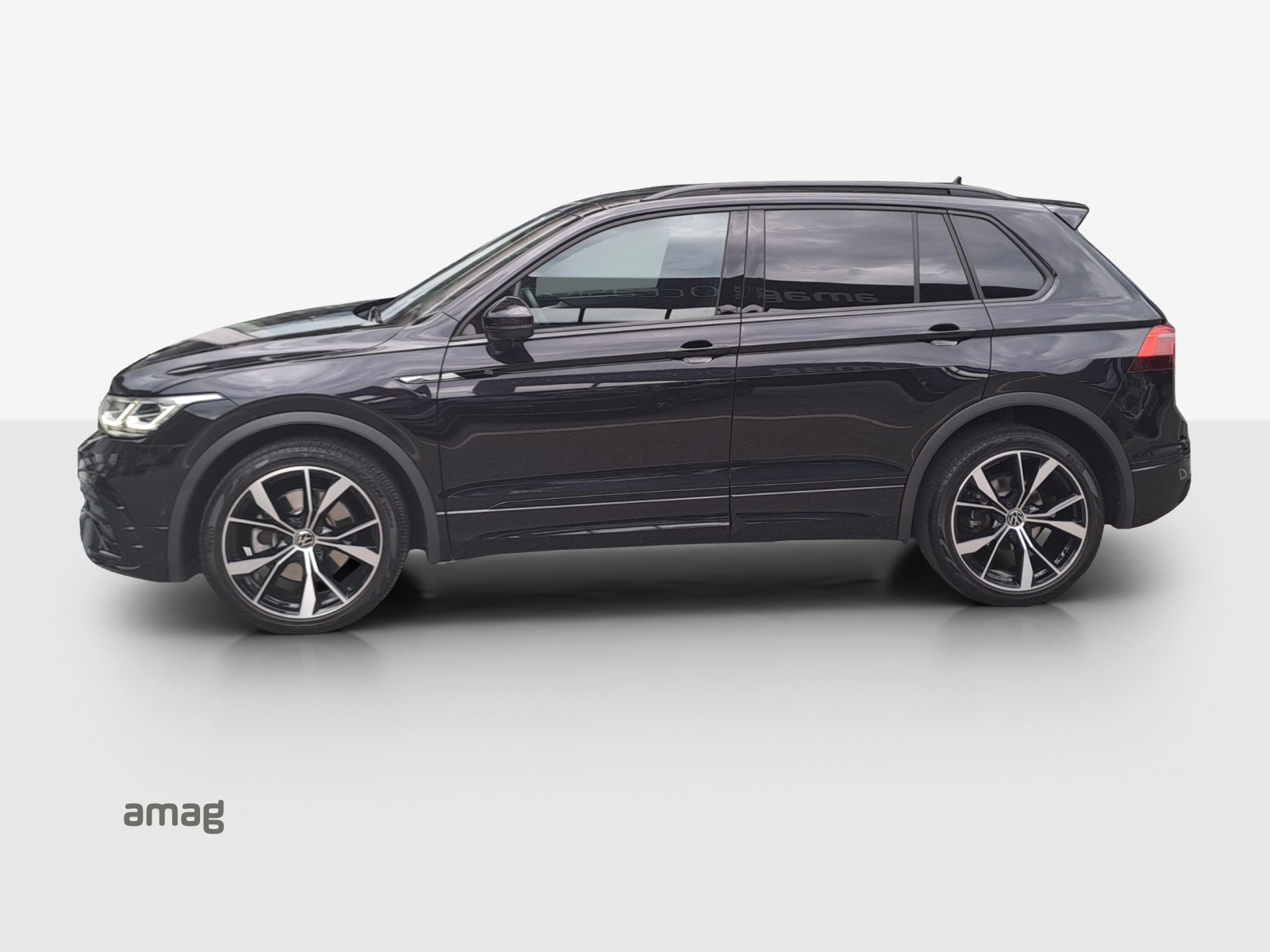 VW Tiguan 2.0TSI R-Line 4Motion DSG-image-1