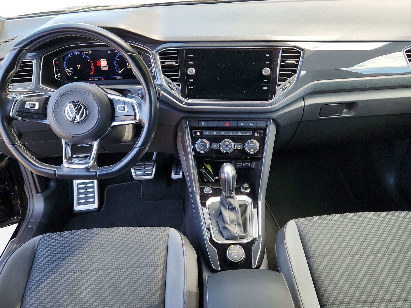 VW T-Roc 2.0 TSI Sport DSG 4Motion-image-10