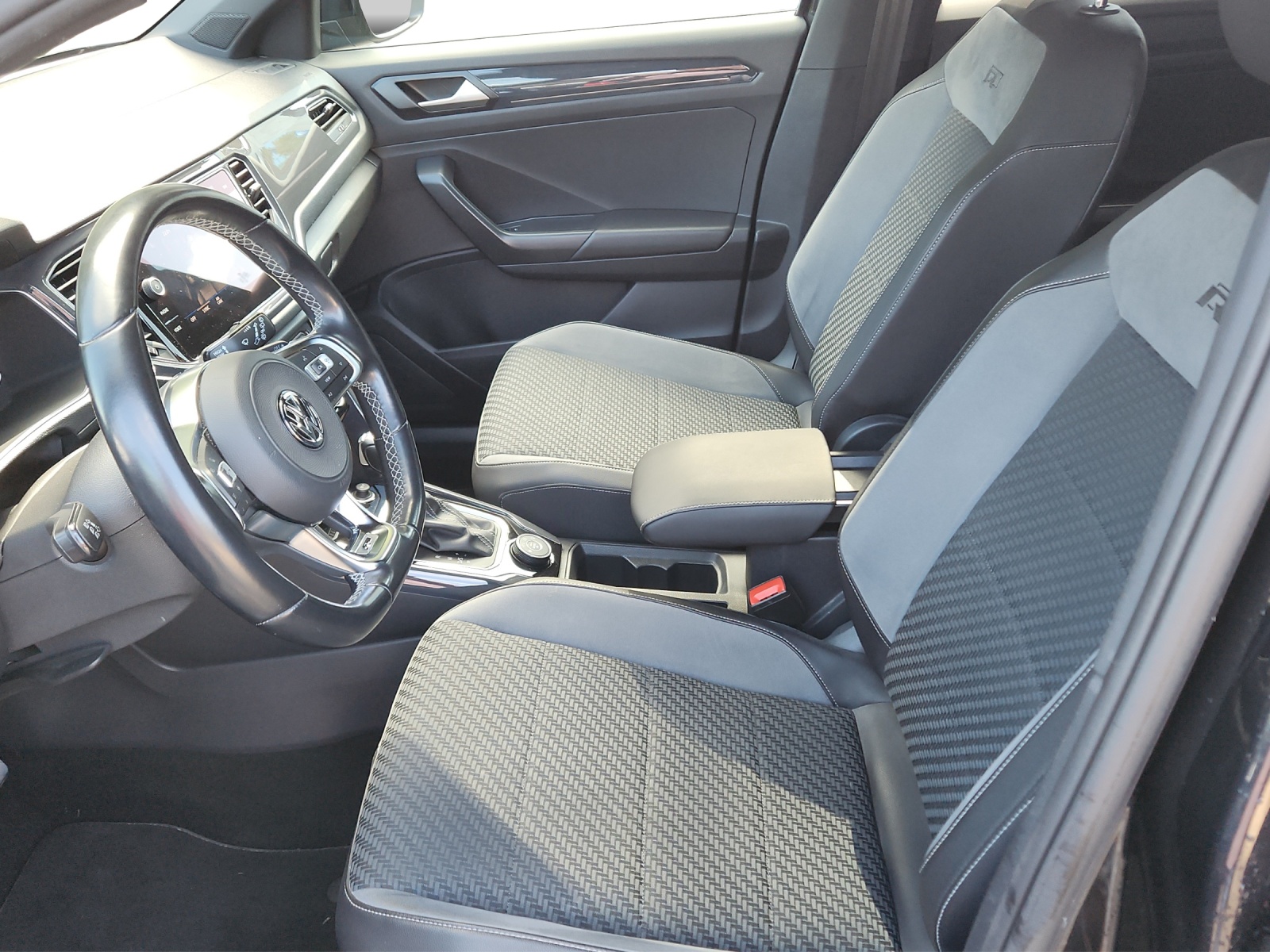 VW T-Roc 2.0 TSI Sport DSG 4Motion-image-8