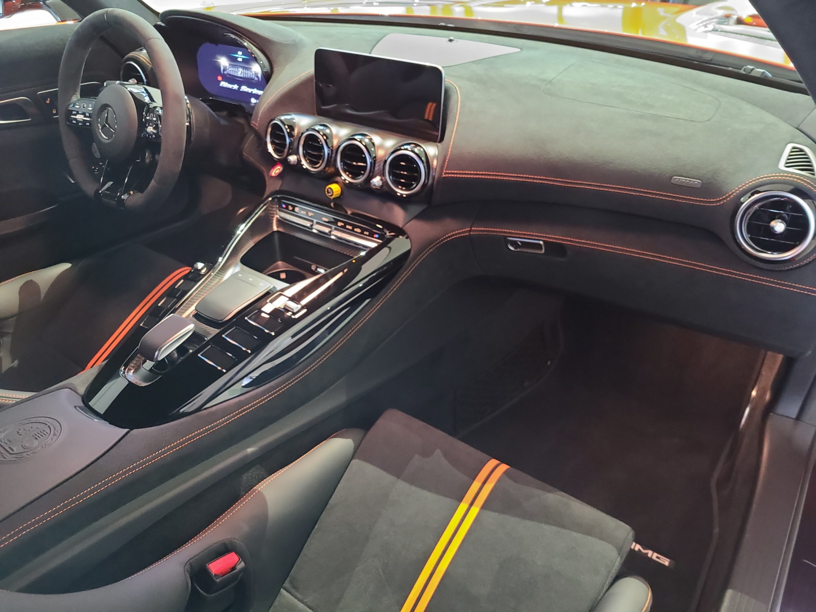 MERCEDES-BENZ AMG GT Black Series-image-11