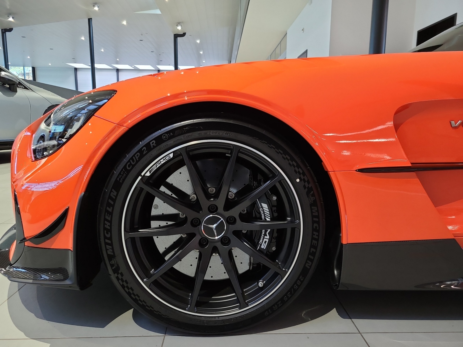 MERCEDES-BENZ AMG GT Black Series-image-2