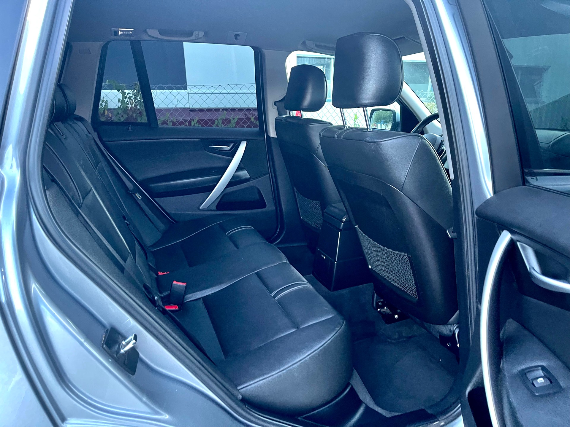 BMW X3 2.0d-image-16