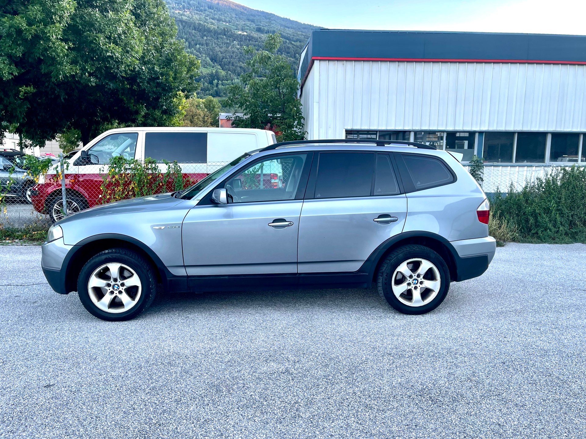BMW X3 2.0d-image-19
