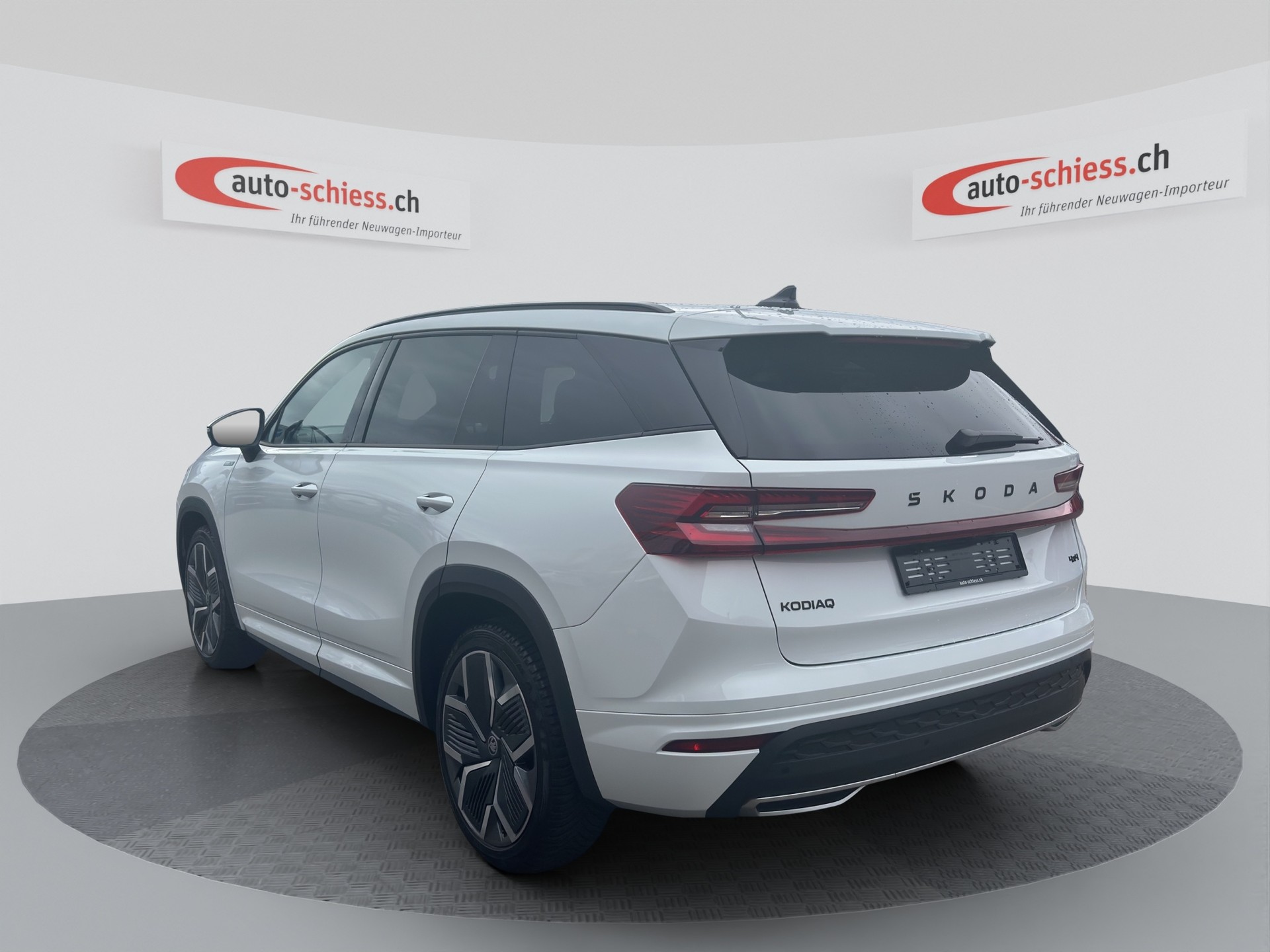 SKODA Kodiaq 2.0 TDI DSG Sportline 4x4 7 Pl.-image-2