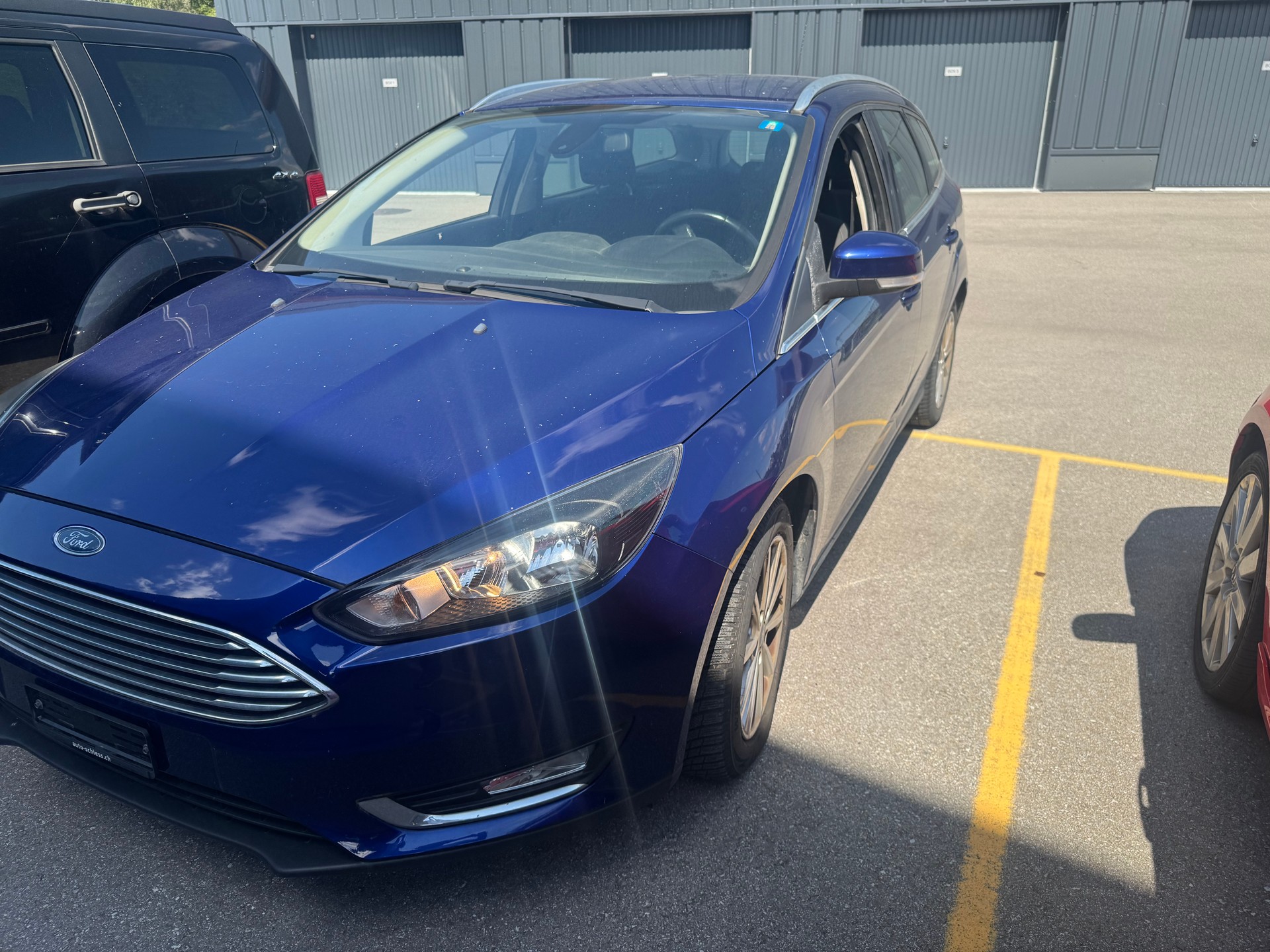 FORD Focus 1.0 SCTi Black Edition-image-2