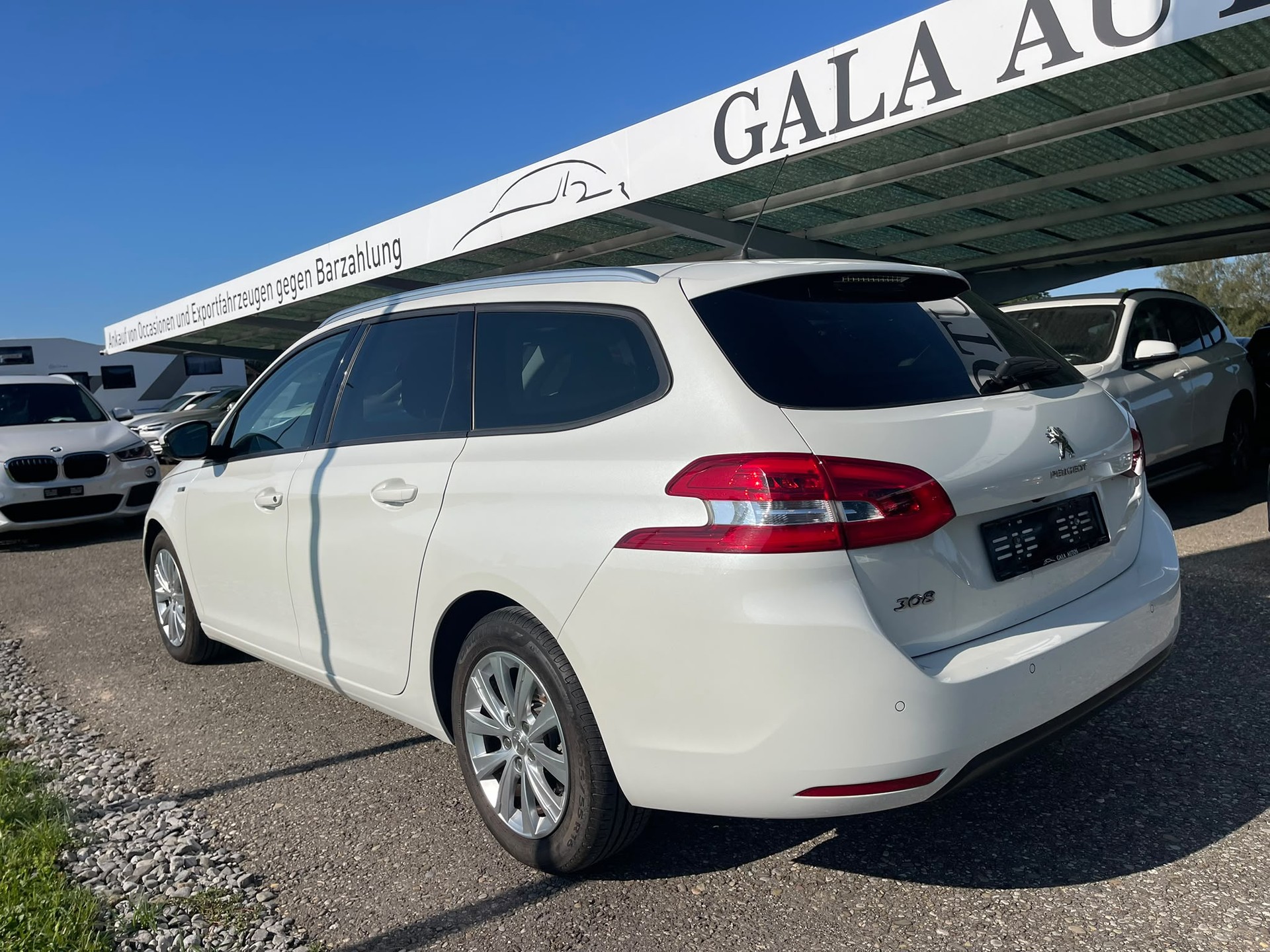 PEUGEOT 308 SW 1.2 THP Active Automatic-image-5