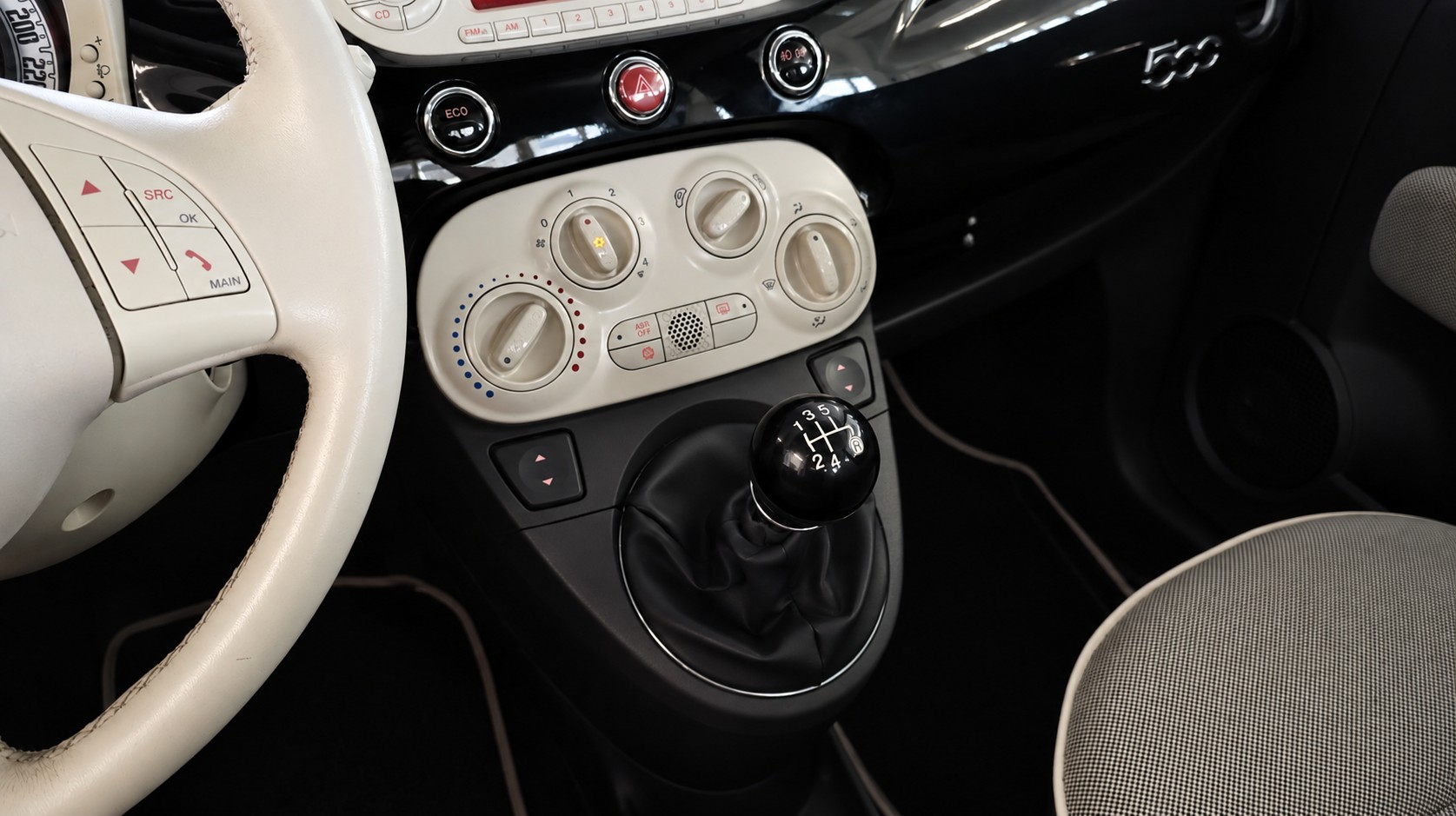 FIAT 500 0.9 Twinair Turbo Lounge-image-11