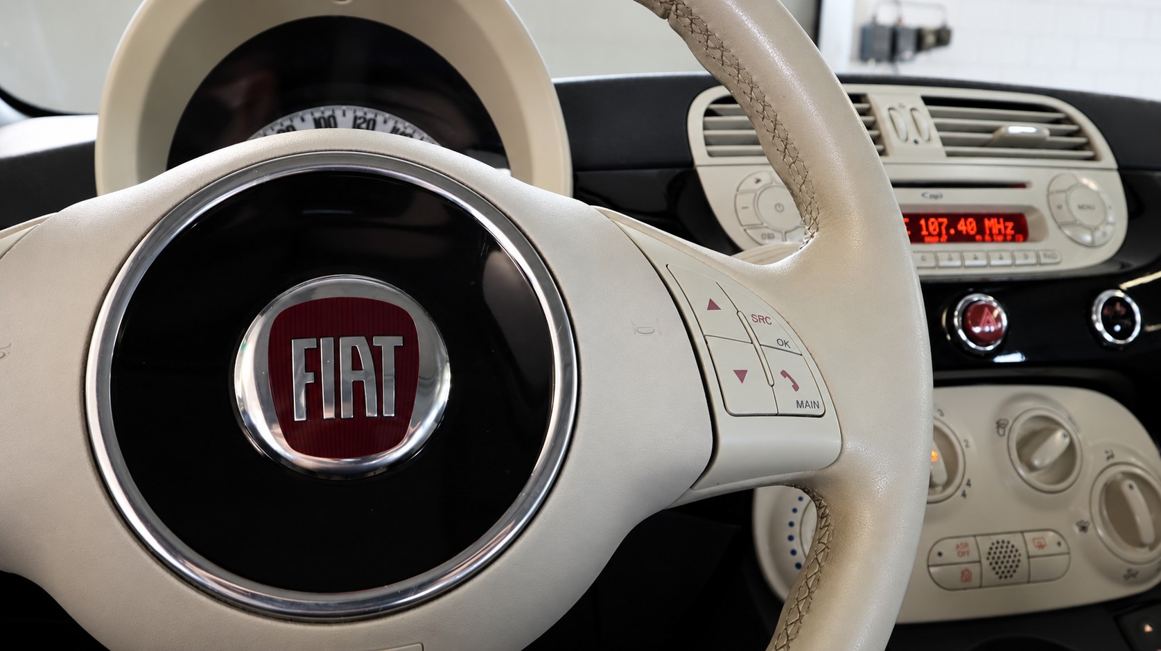 FIAT 500 0.9 Twinair Turbo Lounge-image-9