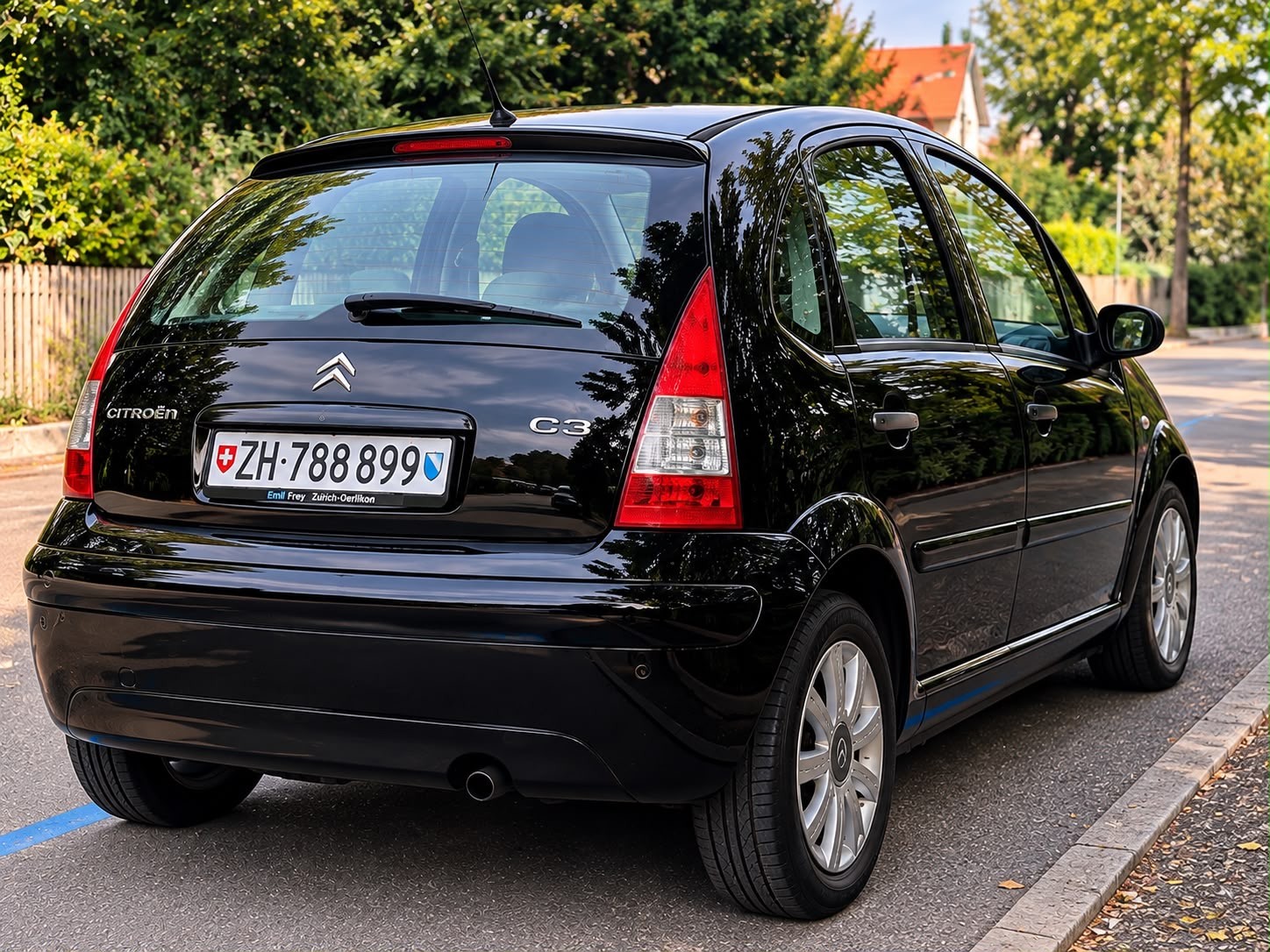 CITROEN C3 1.4i Exclusive-image-1