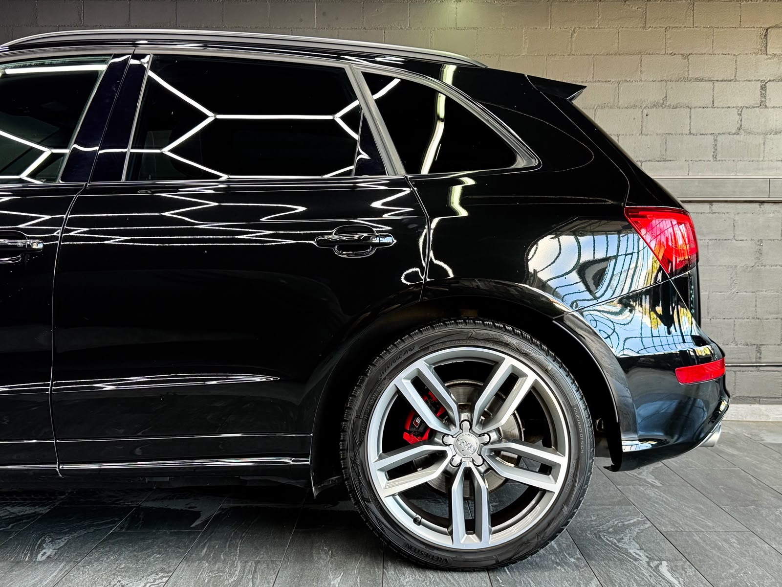 AUDI SQ5 3.0 TDI quattro tiptronic *AHK*-image-8