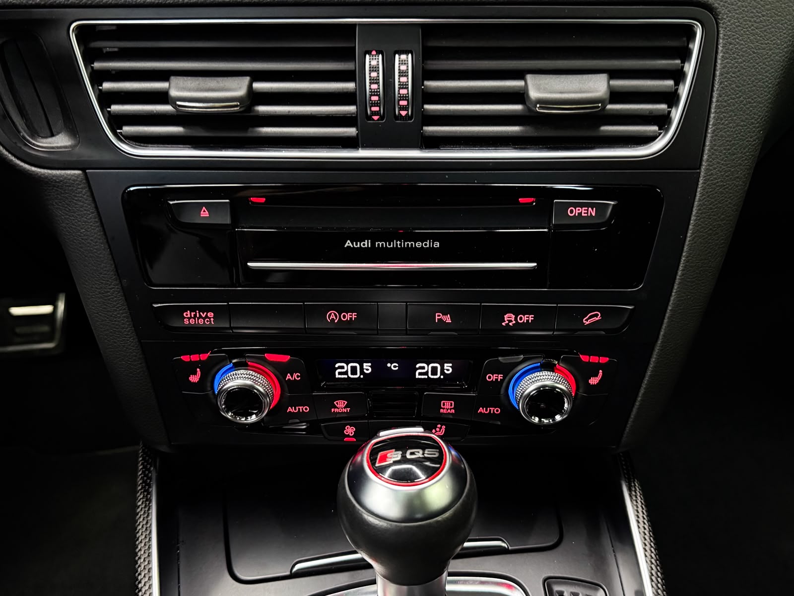 AUDI SQ5 3.0 TDI quattro tiptronic *AHK*-image-15