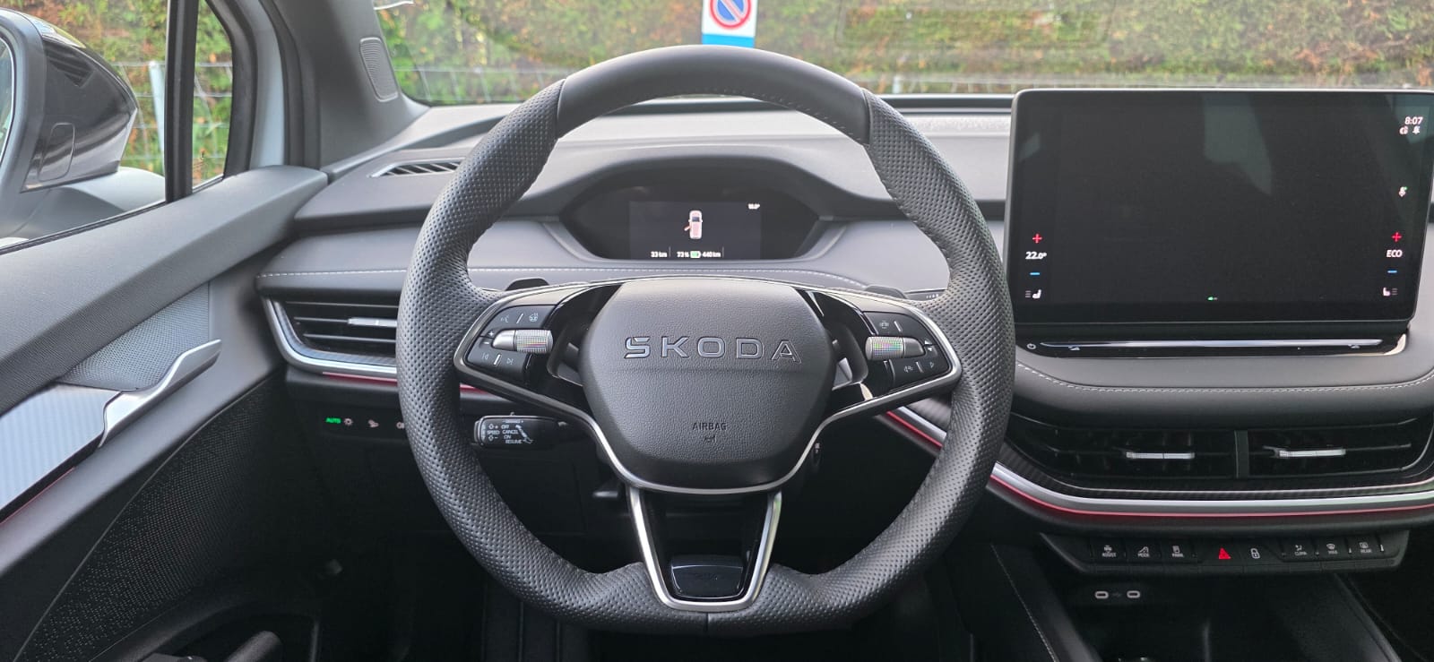 SKODA Enyaq 85x Sportline 4x4-image-13