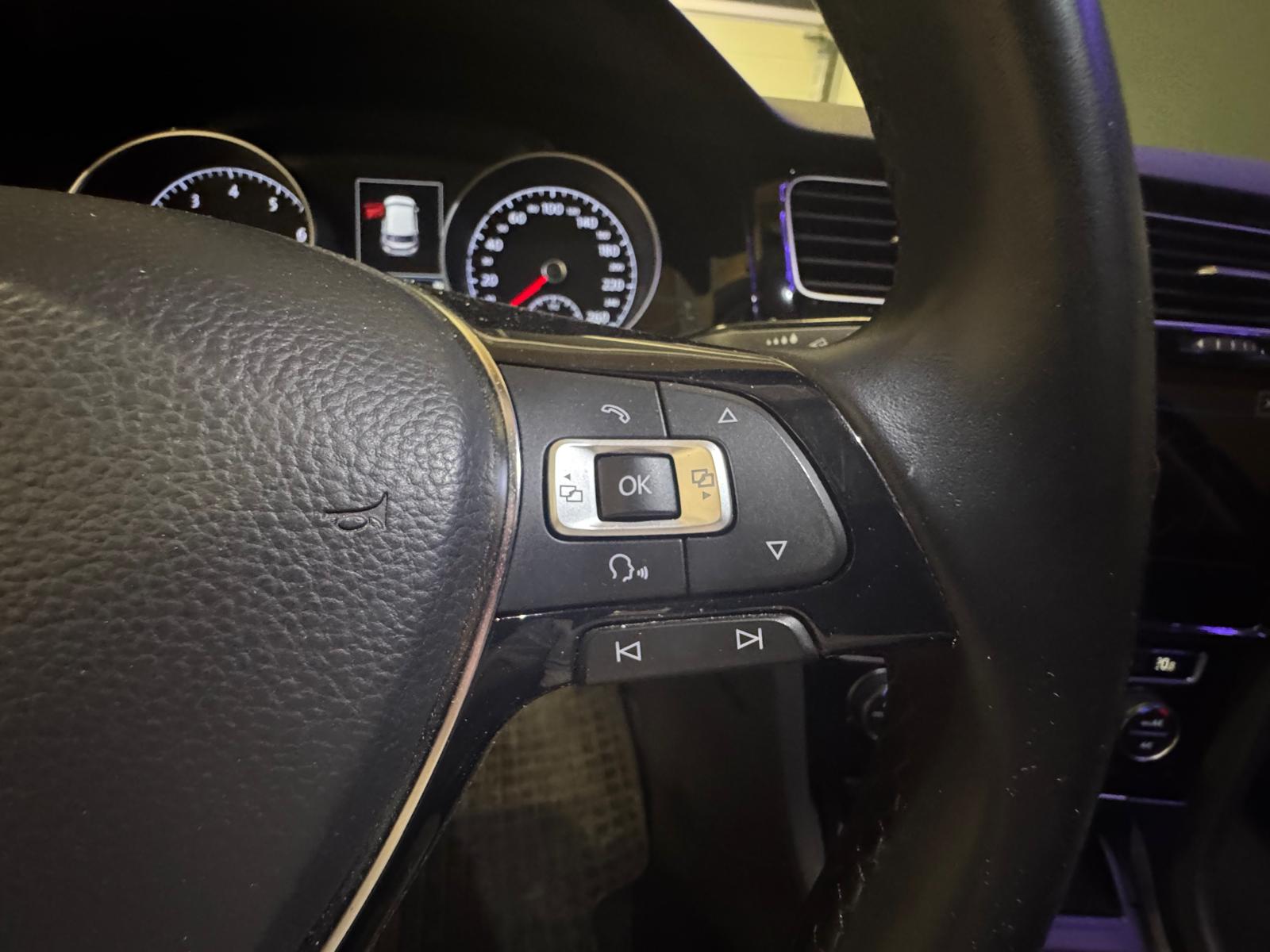 VW Golf 1.5 TSI EVO Comfortline-image-18