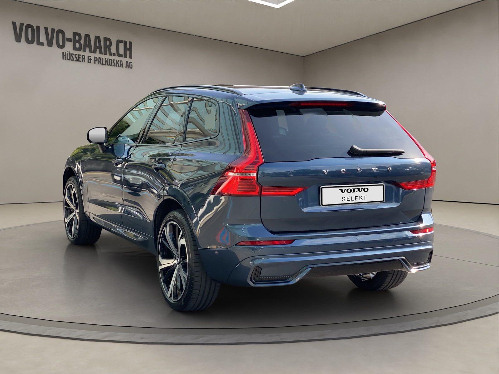 VOLVO XC60 2.0 T8 TE R-Design eAWD-image-2