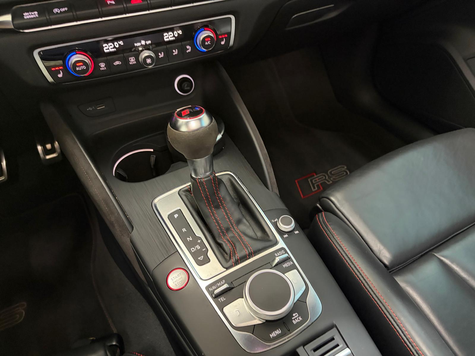 AUDI RS3 Sportback 2.5 TSI quattro S-tronic - Toit ouvrant-image-23