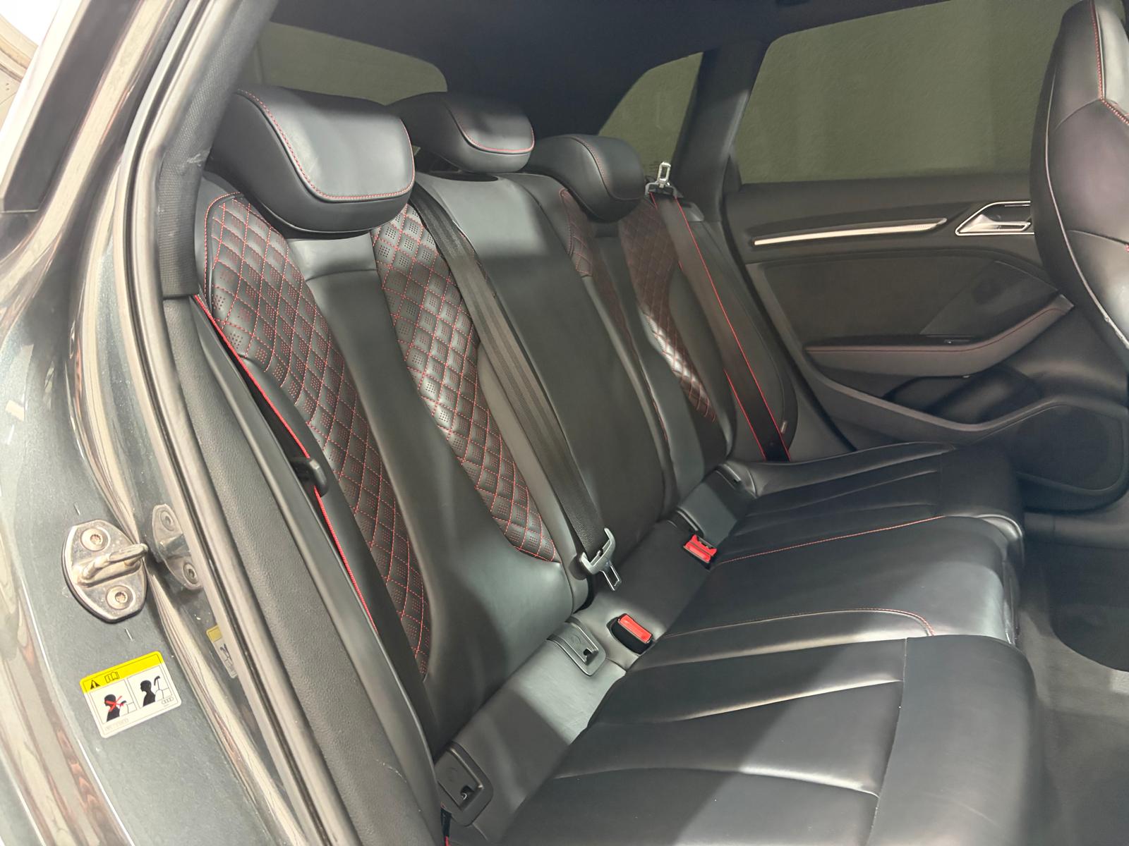 AUDI RS3 Sportback 2.5 TSI quattro S-tronic - Toit ouvrant-image-11