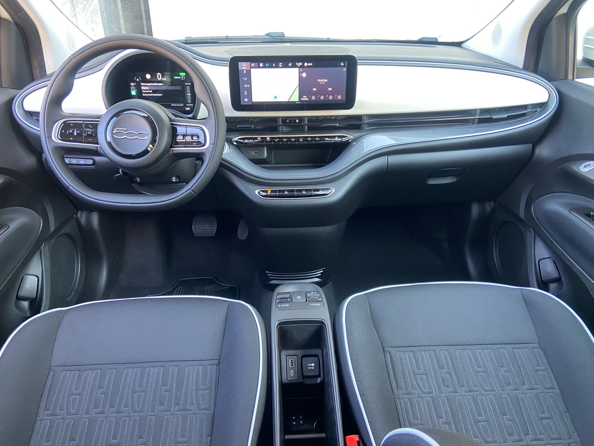 FIAT 500 electric 118PS Vita-image-3