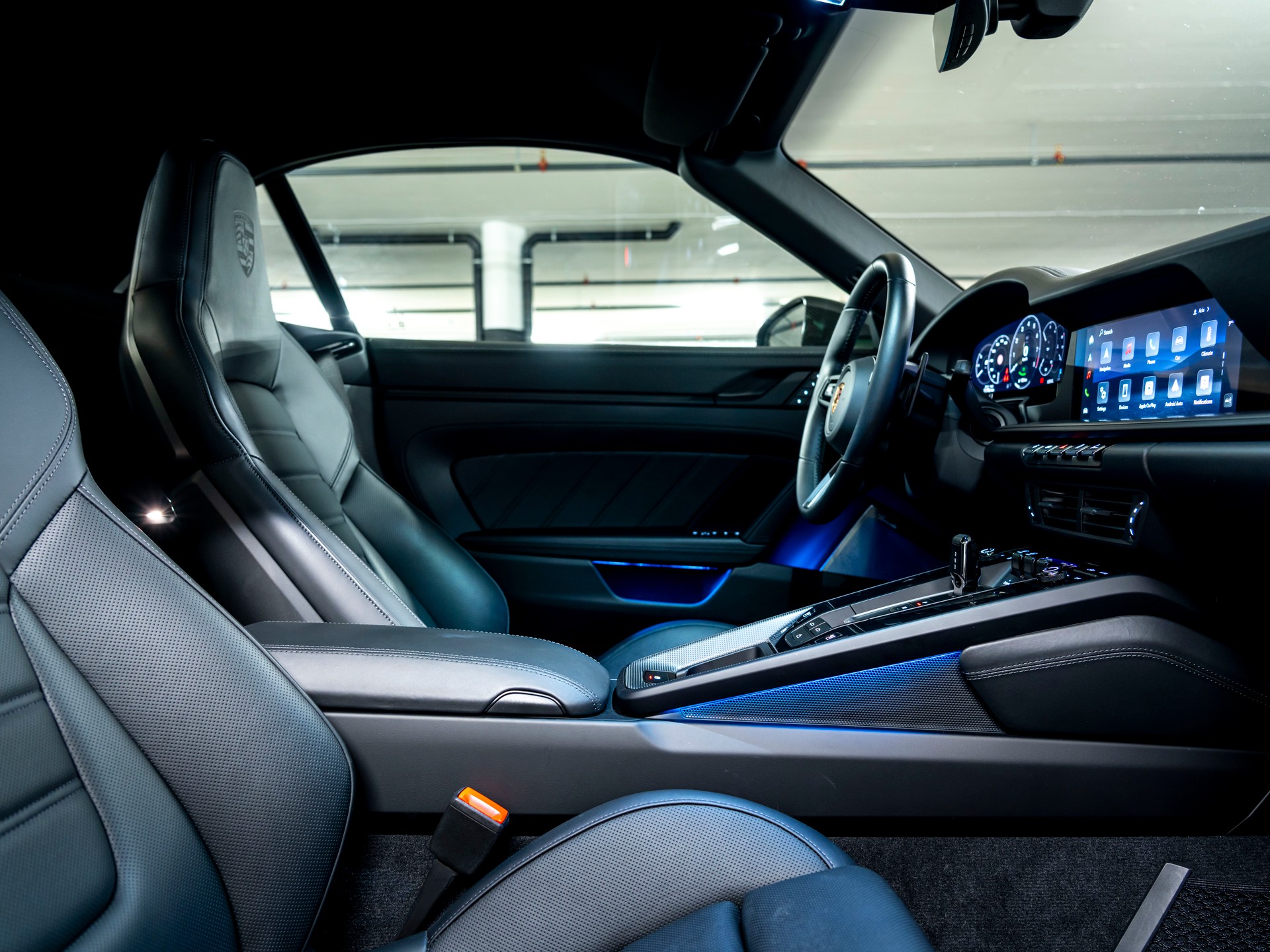 PORSCHE 911 Carrera 4 Cabriolet GTS PDK-image-21