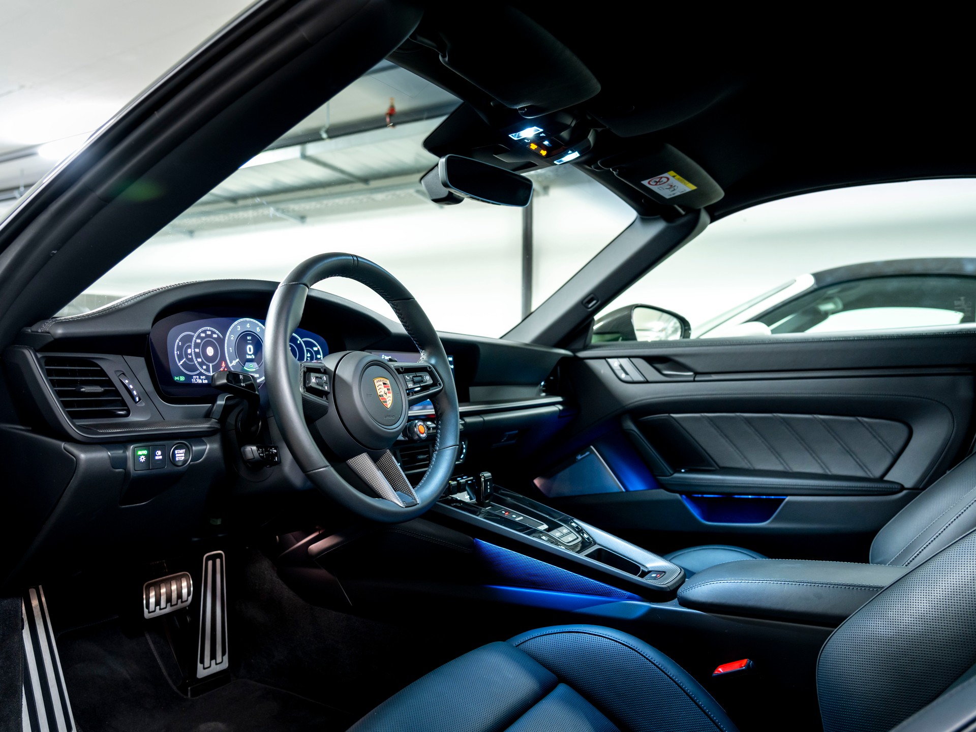 PORSCHE 911 Carrera 4 Cabriolet GTS PDK-image-14