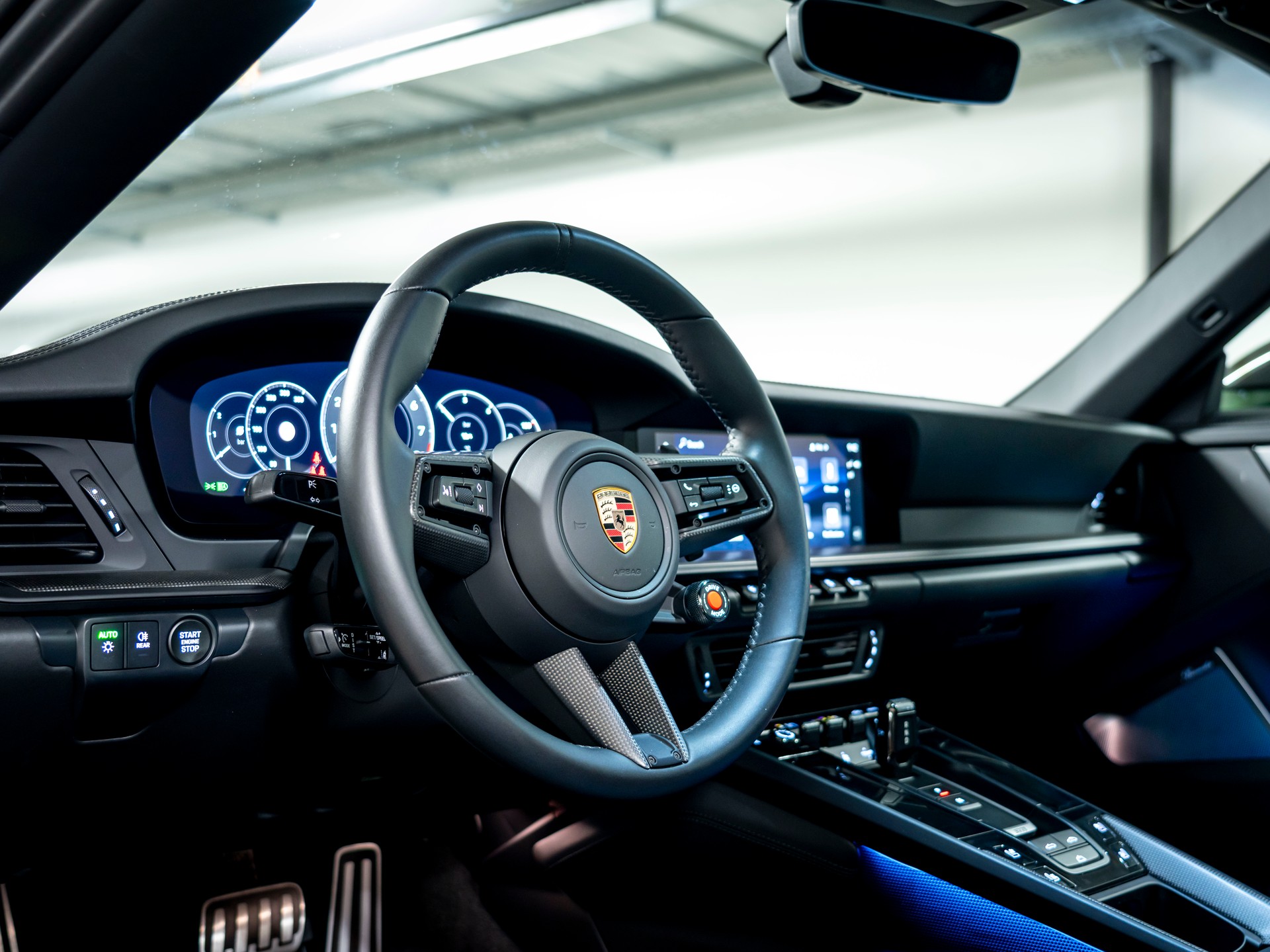 PORSCHE 911 Carrera 4 Cabriolet GTS PDK-image-15