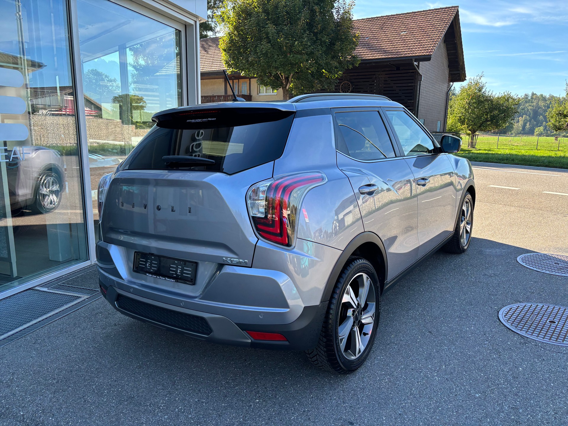 KGM-SsangYong Tivoli 1.5TGDI Tita 4WD Automat-image-3