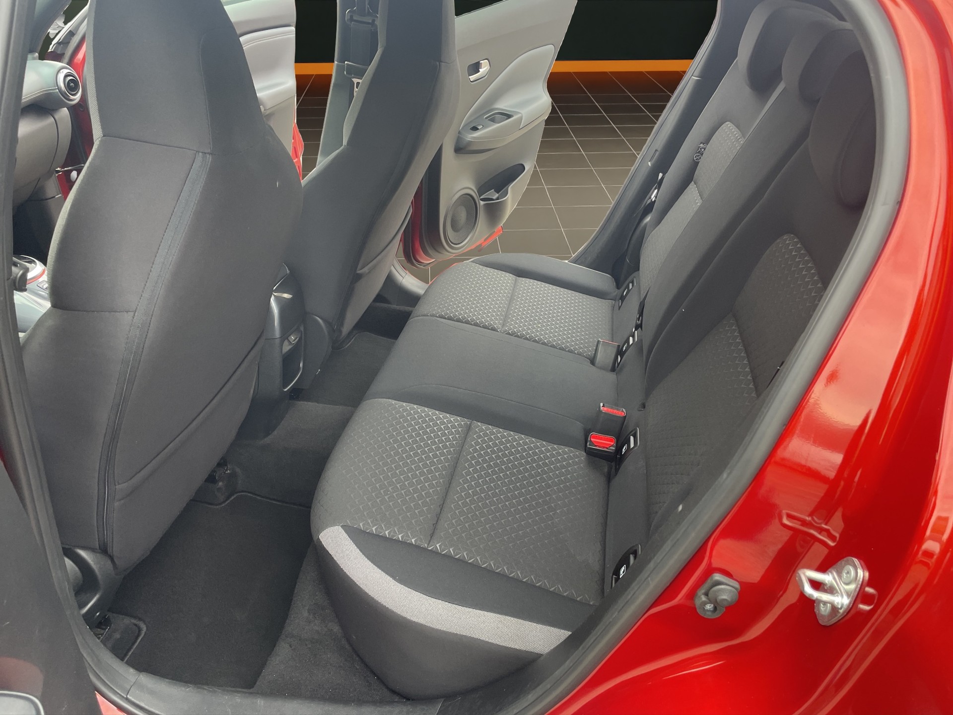 NISSAN Juke 1.0 DIG-T N-Connecta DCT-image-12