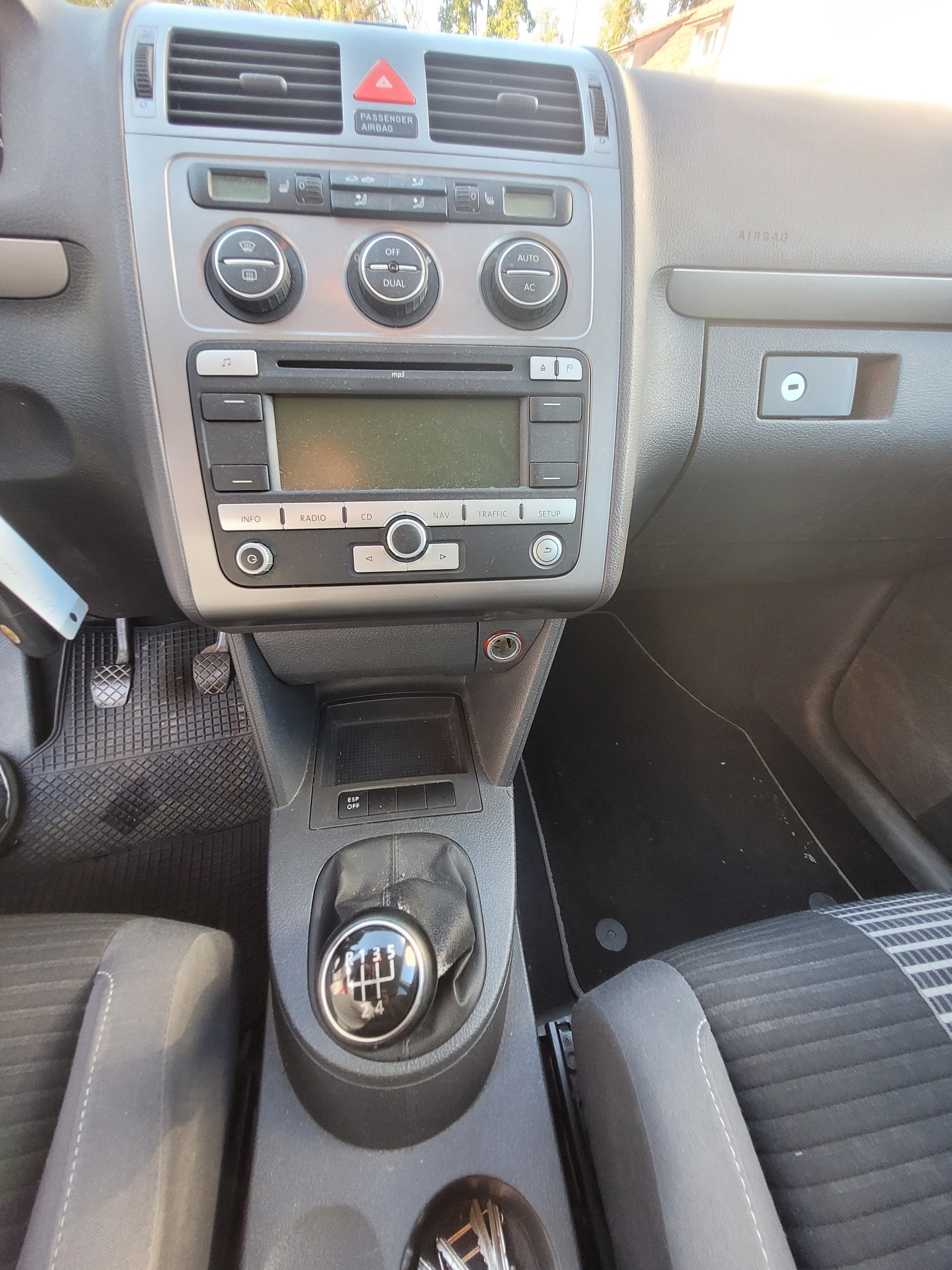 VW Touran 1.6 Conceptline-image-14