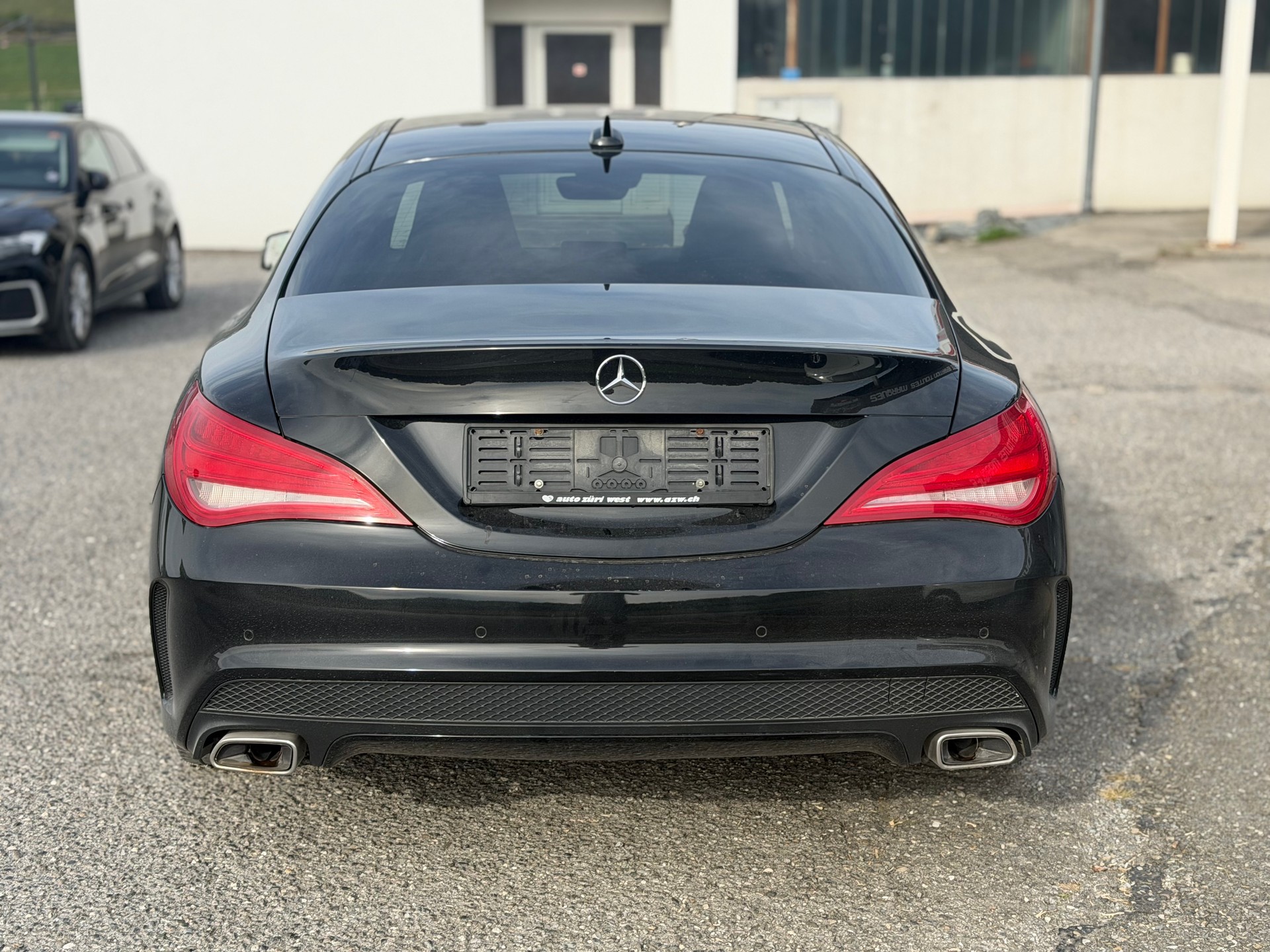 MERCEDES-BENZ CLA 220 CDI AMG Line 4Matic 7G-DCT-image-4