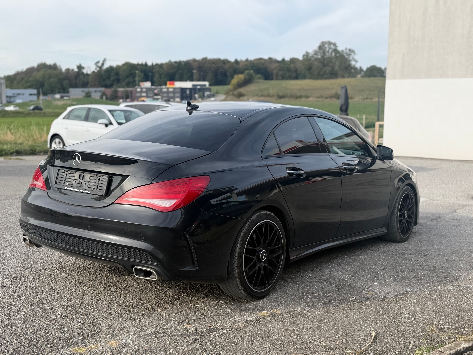 MERCEDES-BENZ CLA 220 CDI AMG Line 4Matic 7G-DCT-image-3