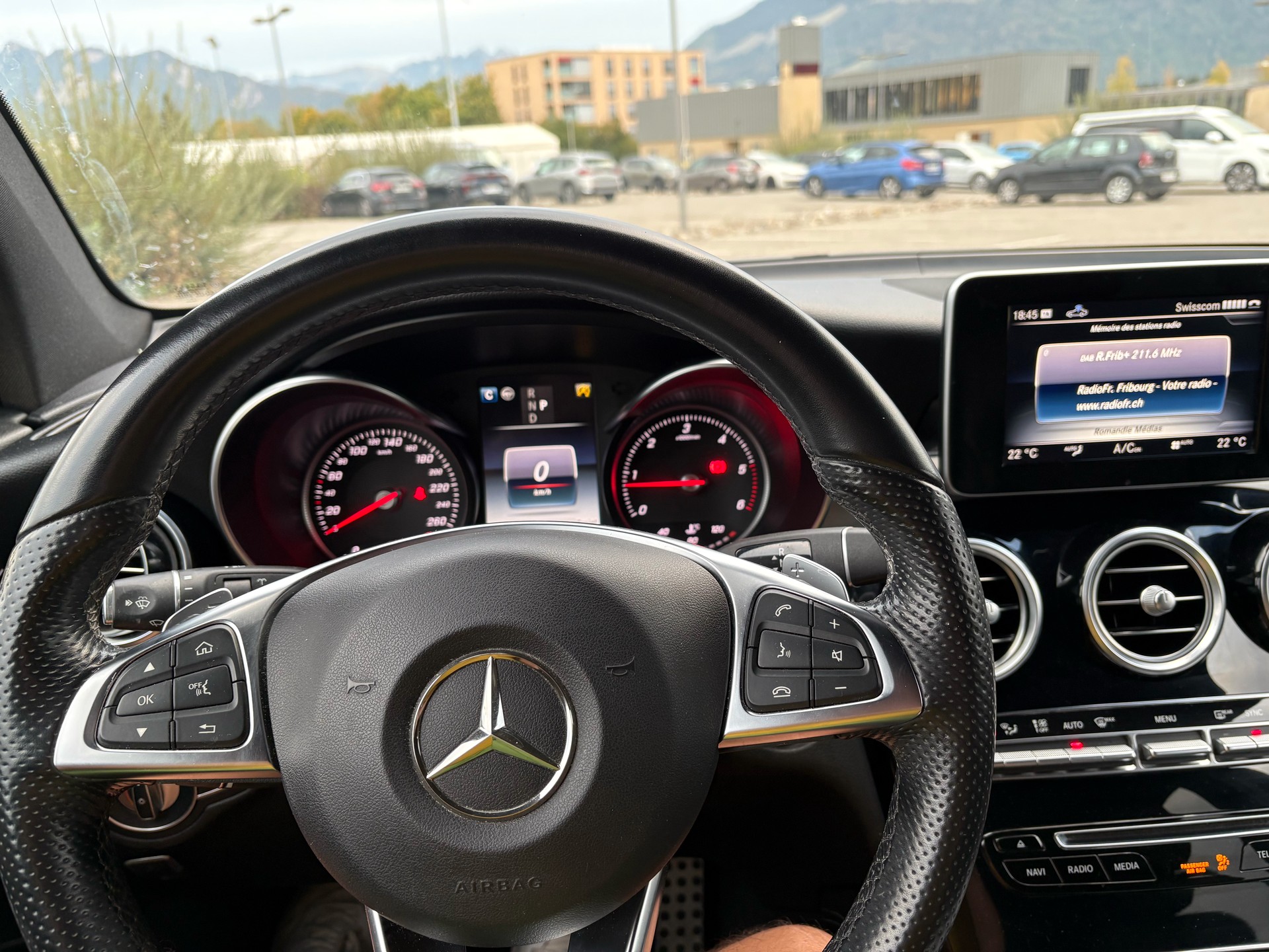 MERCEDES-BENZ GLC 250 d Exclusive 4m-image-5
