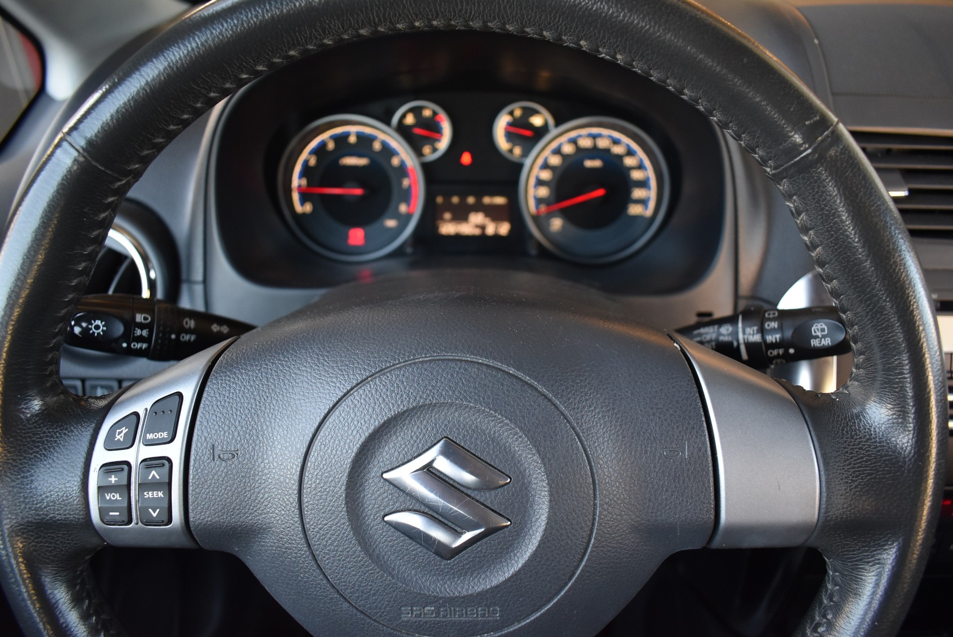 SUZUKI SX4 1.6 16V GL 2WD-image-8