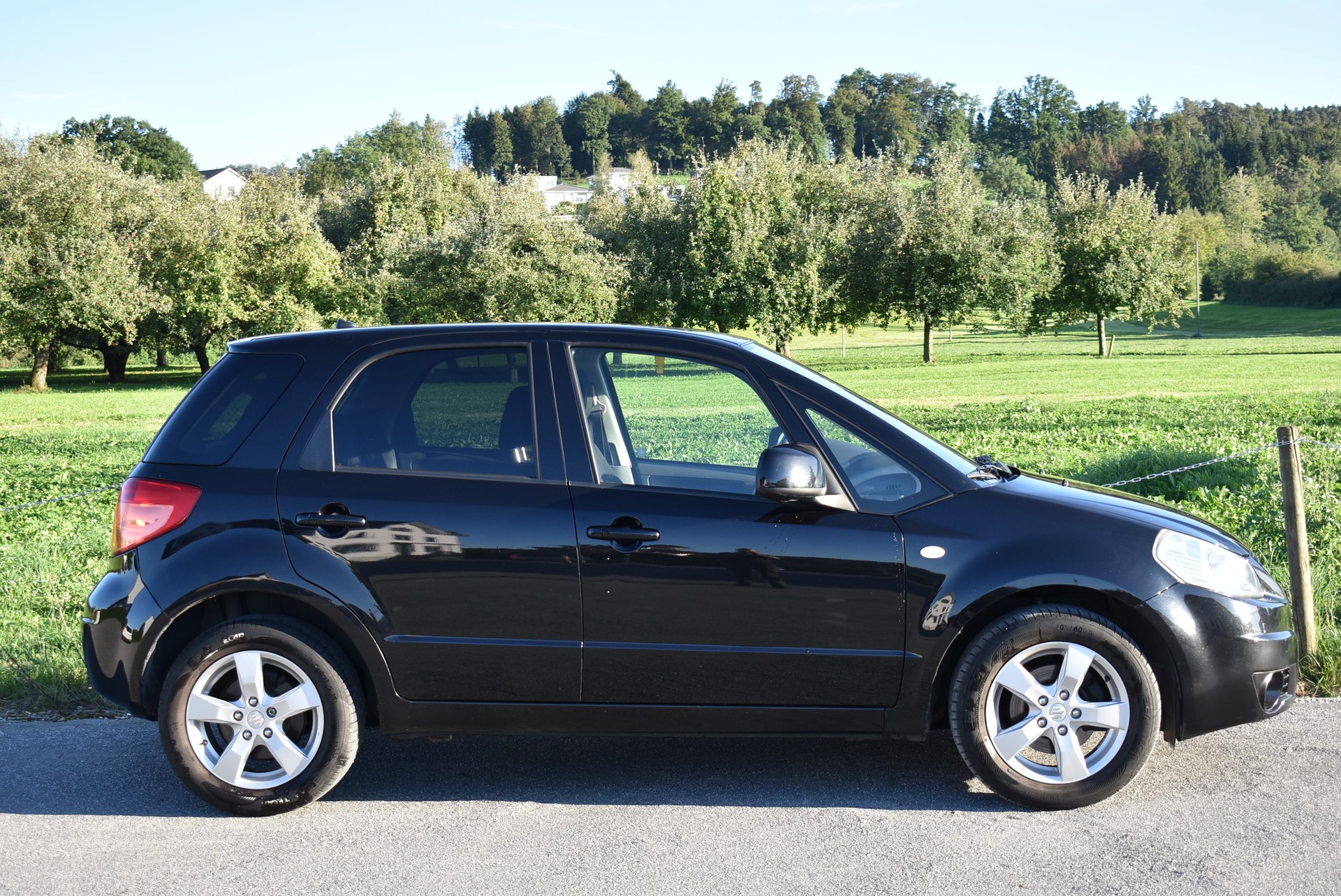 SUZUKI SX4 1.6 16V GL 2WD-image-4