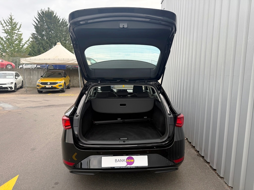 SEAT Leon ST 1.5 eTSI mHEV DSG Style-image-5