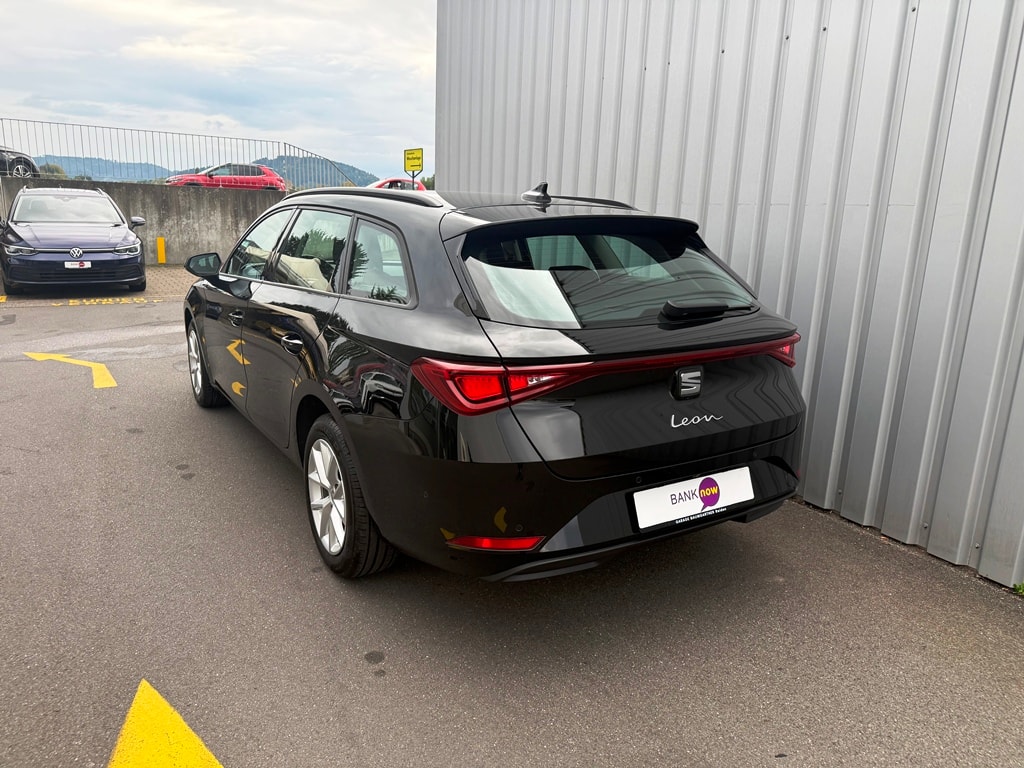 SEAT Leon ST 1.5 eTSI mHEV DSG Style-image-3