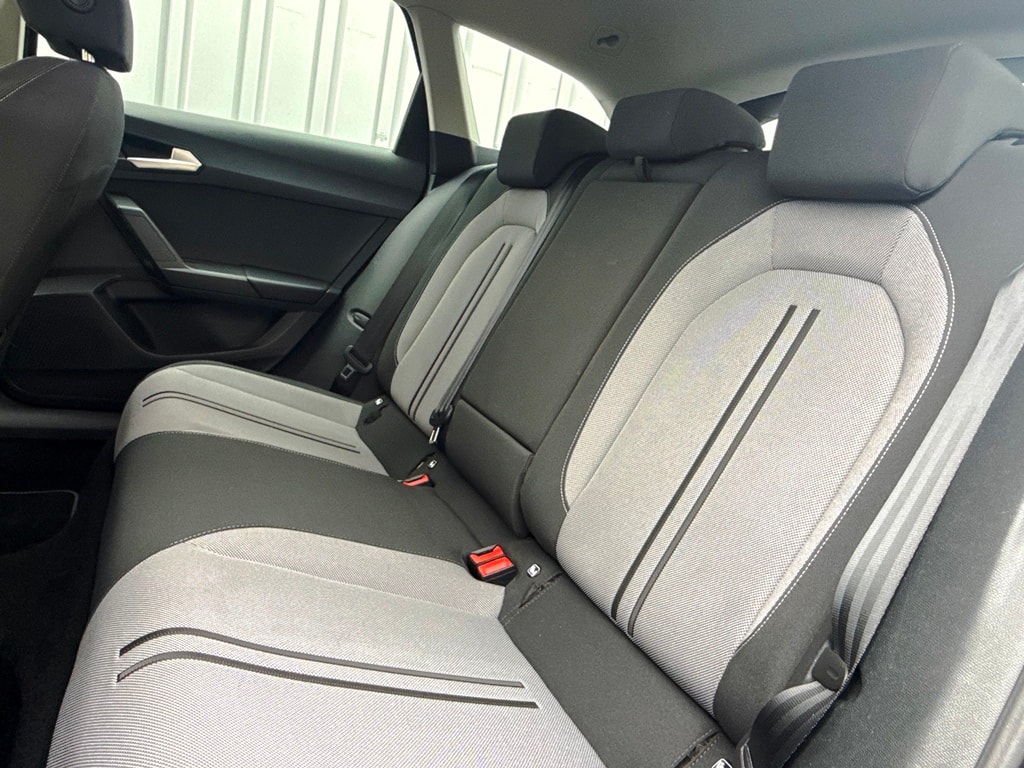 SEAT Leon ST 1.5 eTSI mHEV DSG Style-image-12