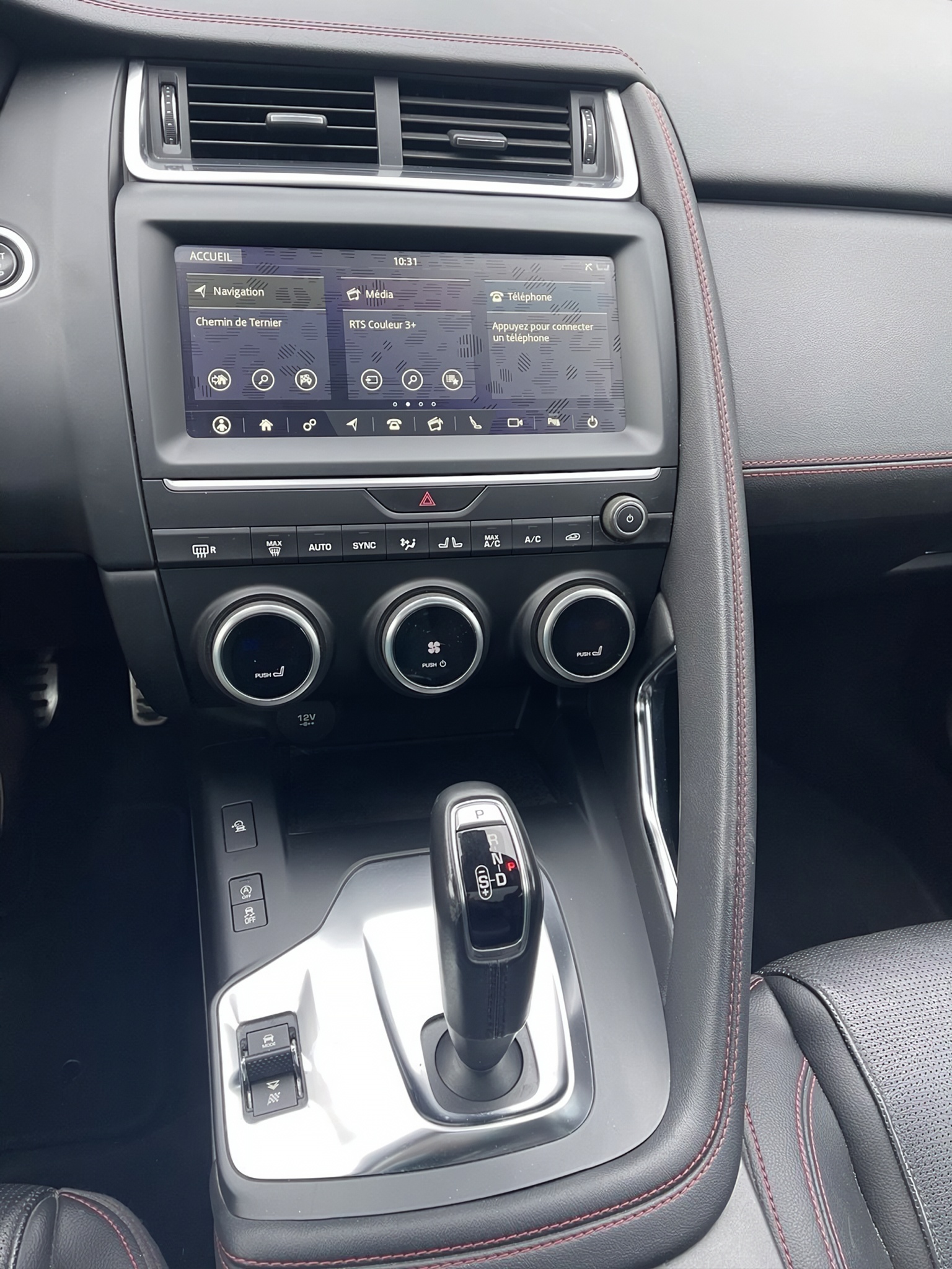 JAGUAR E-Pace P200 R-Dynamic SE AWD Automatik-image-6