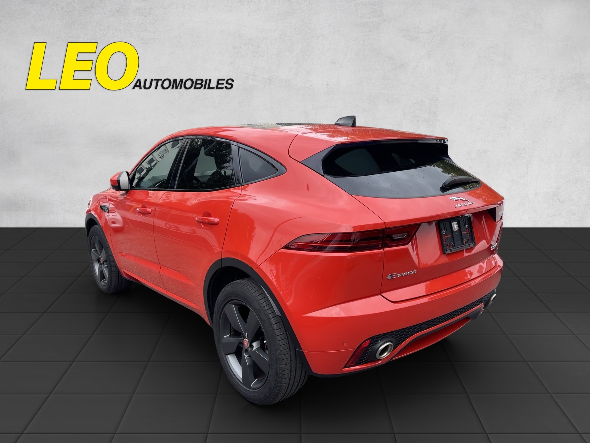 JAGUAR E-Pace P200 R-Dynamic SE AWD Automatik-image-2