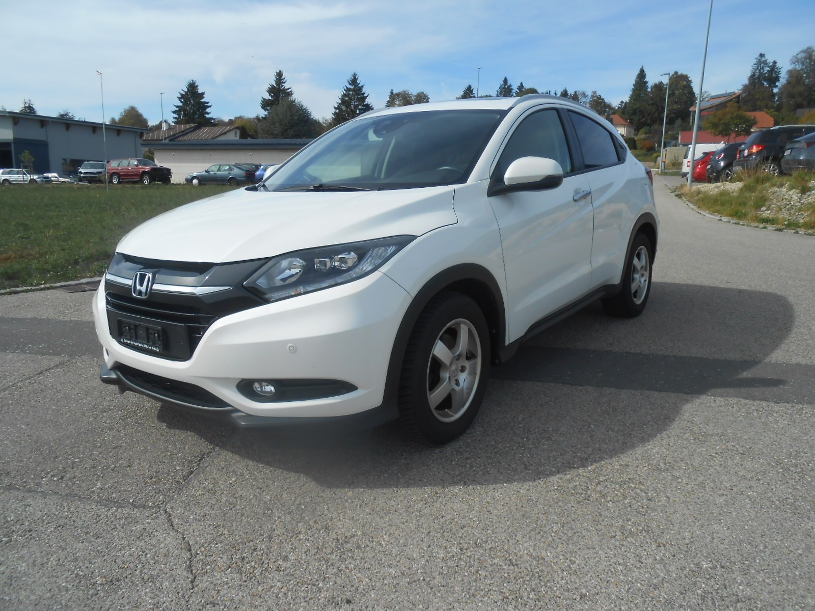 HONDA HR-V 1.5i-VTEC Executive-image-0